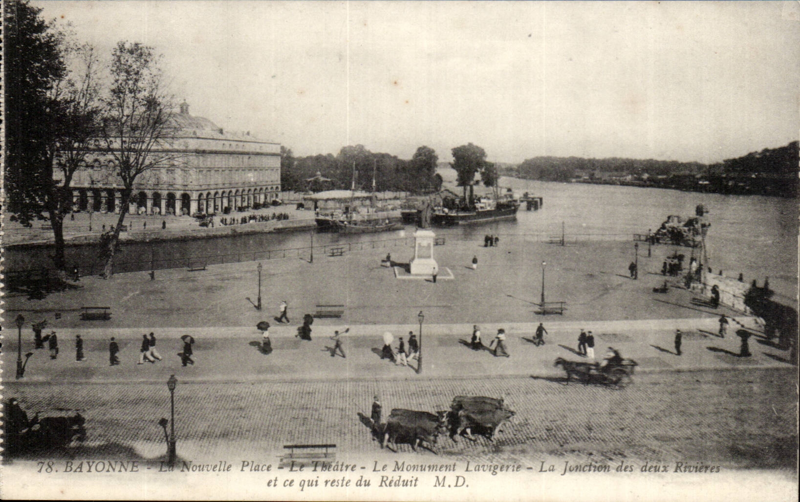 Bayonne CPa the new place the theater the Lavignerie monument the junction of the two rivers and what remains tiny room