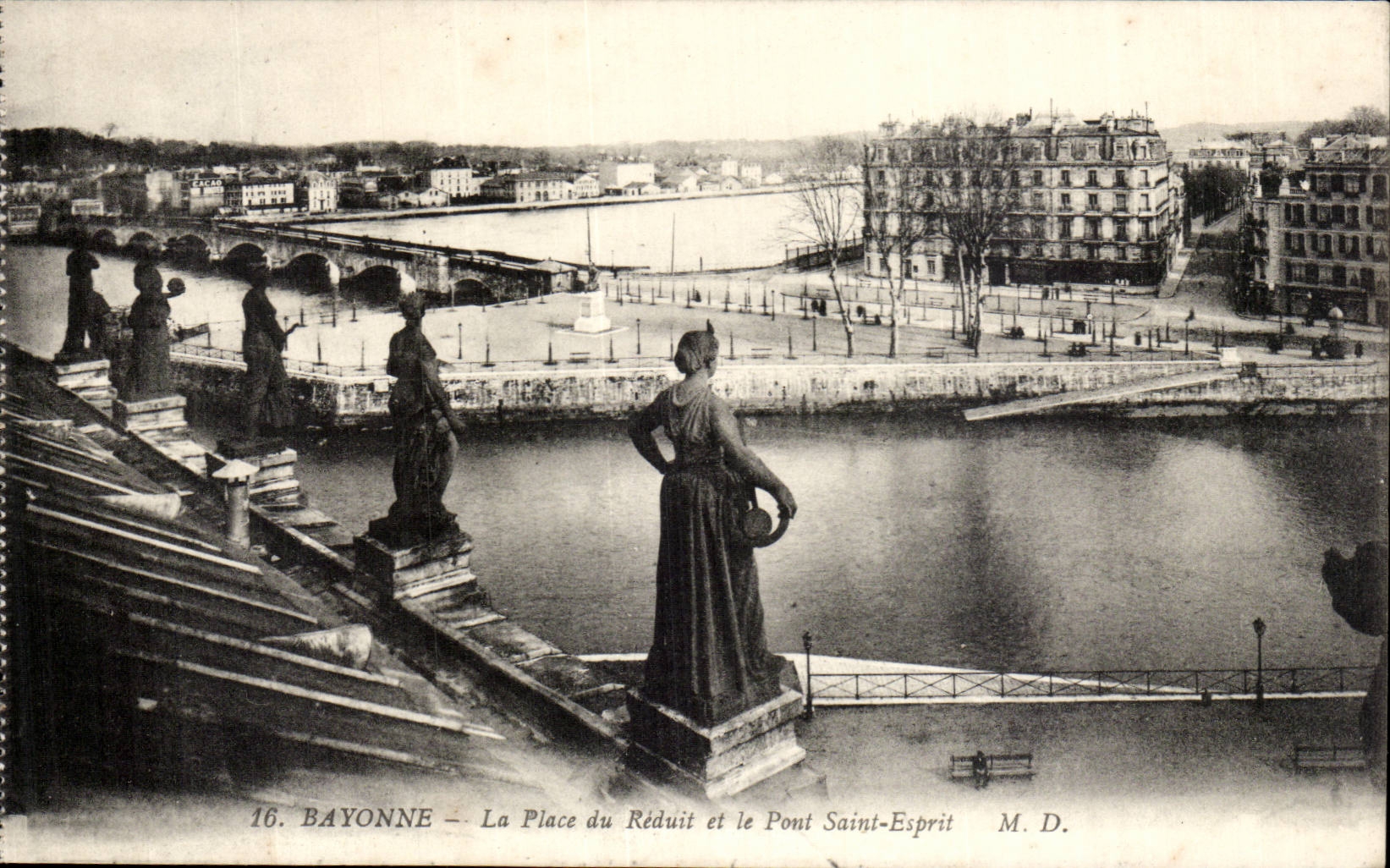 Bayonne CPA the place of the tiny room and the bridge Saint Spirit