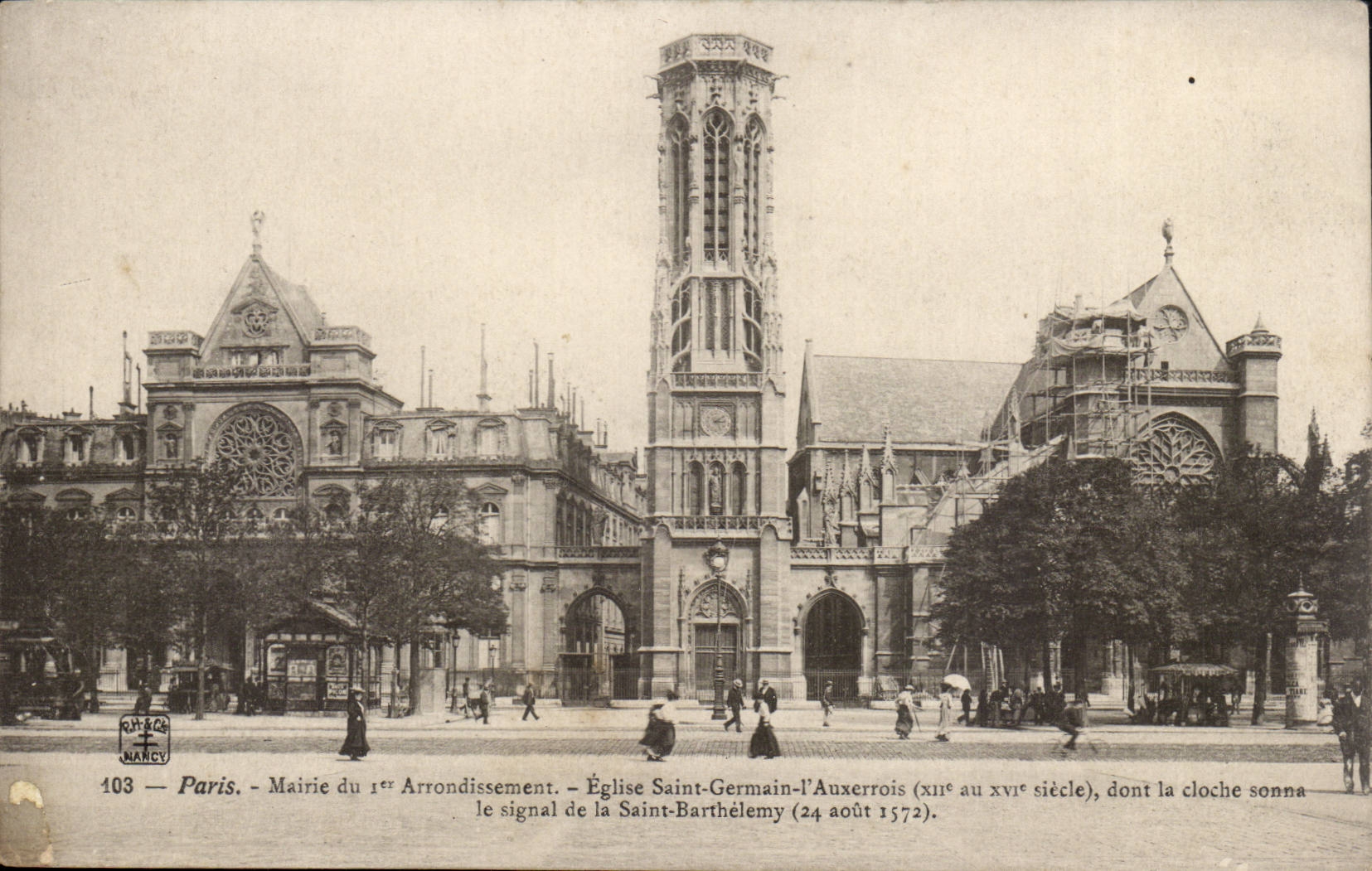 Park CPA Town hall of the 1st district Church Saint Germain the auxerrois