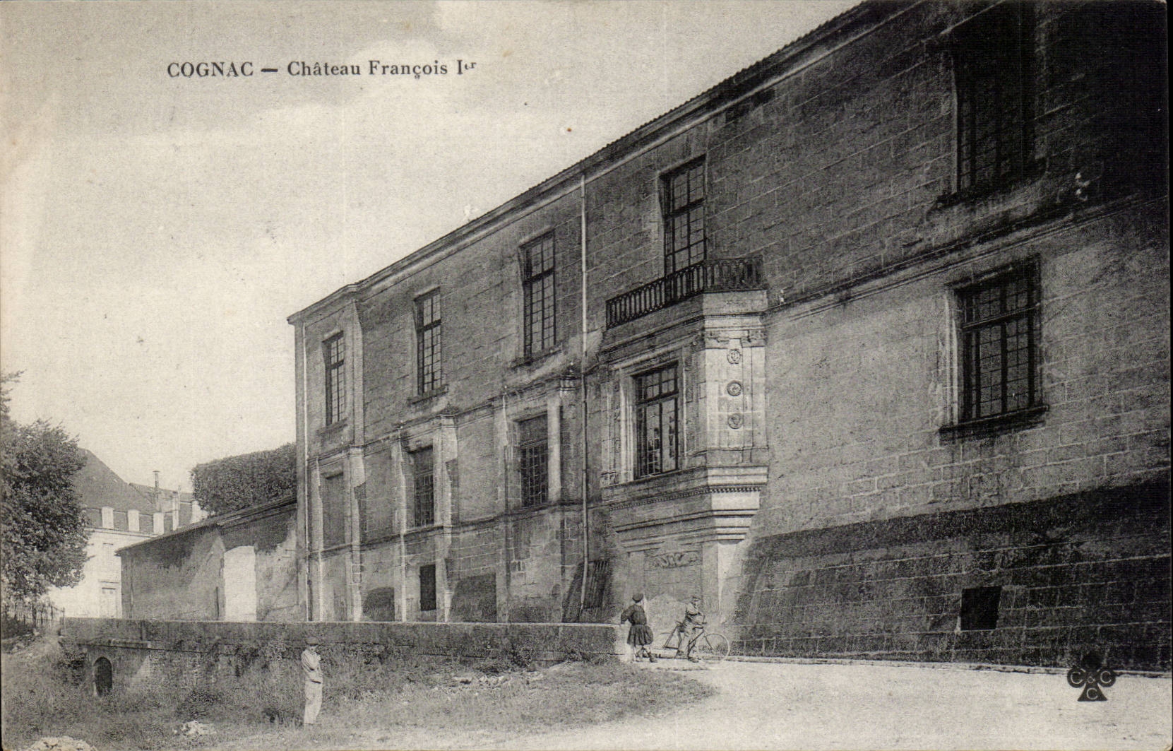Cognac CPA François Castle 1st