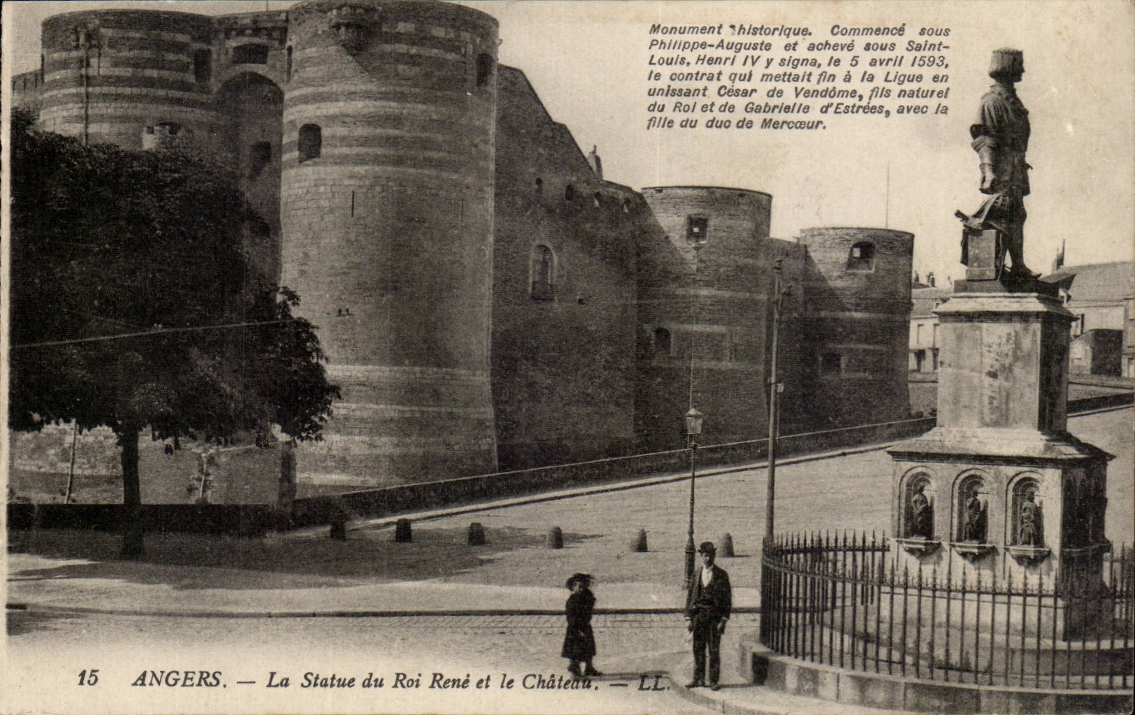 Angers CPA Statue of king Rene and the castle