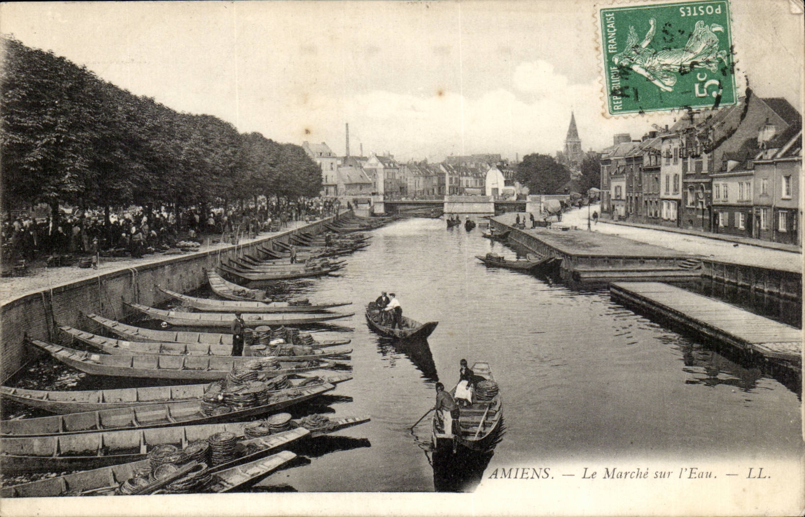 Amiens CPA Market on water