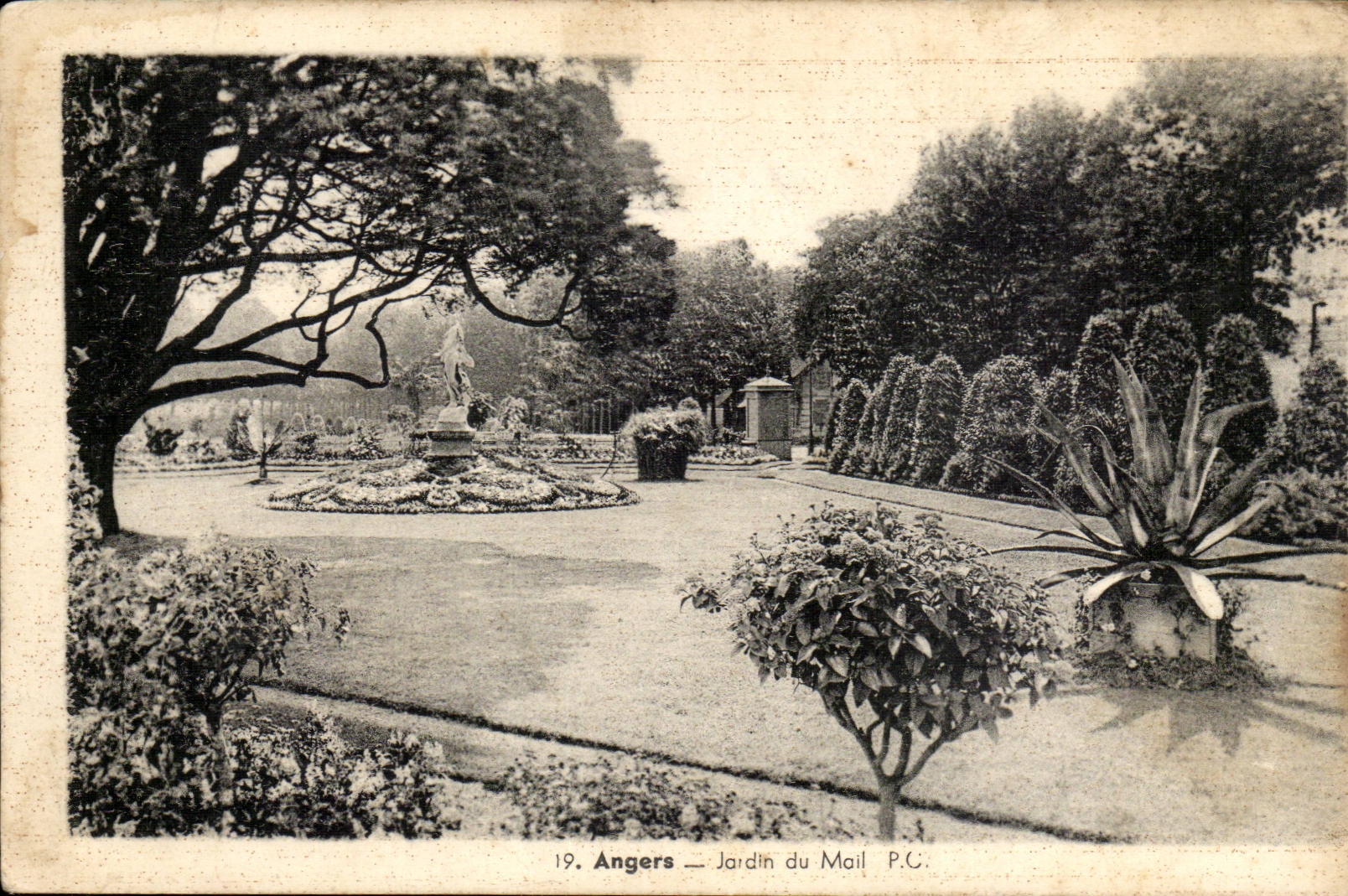 Angers CPA Garden of the Email