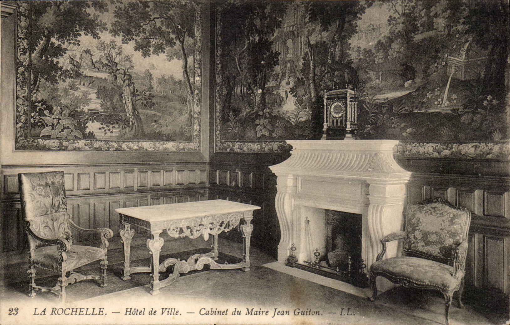 La Rochelle cPA Rathaus Schrank des Burgermeisters Jean Guiton