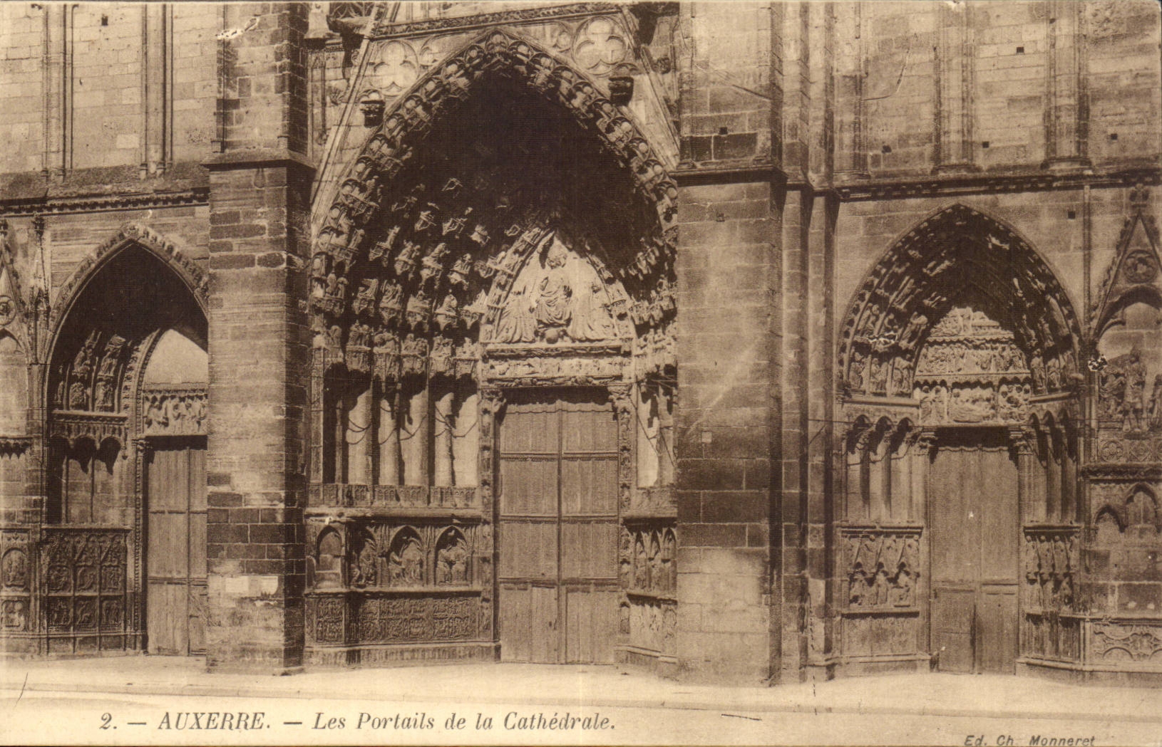 Gatter Auxerre-CPA der Kathedrale