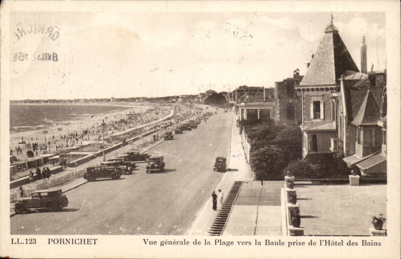 Pornichet - View of the Beach towards Baule taken of the Hotel of the Baths - car CPA
