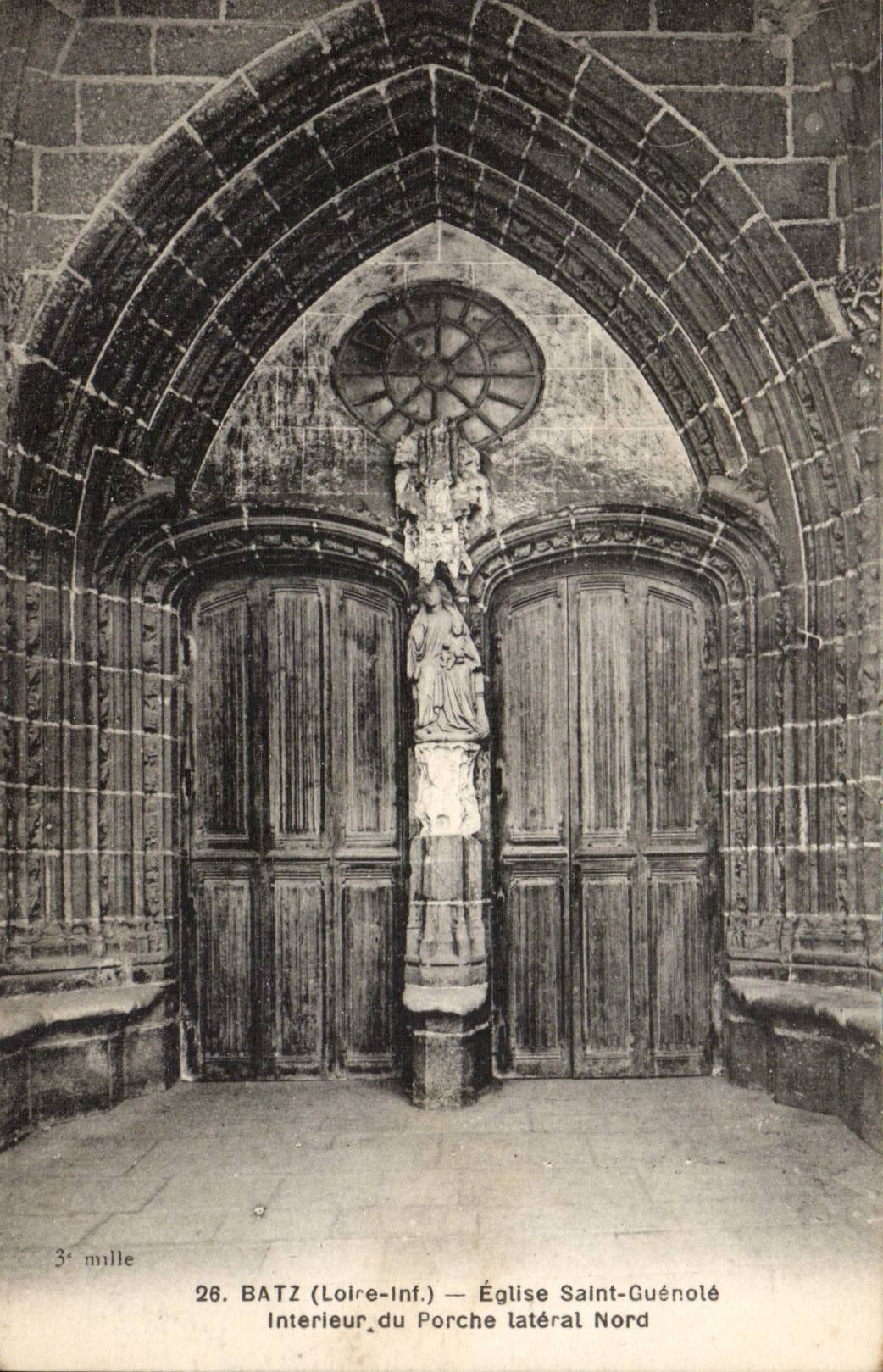 Batz CPA holy Eglsie Guenole interior of the northern side porch