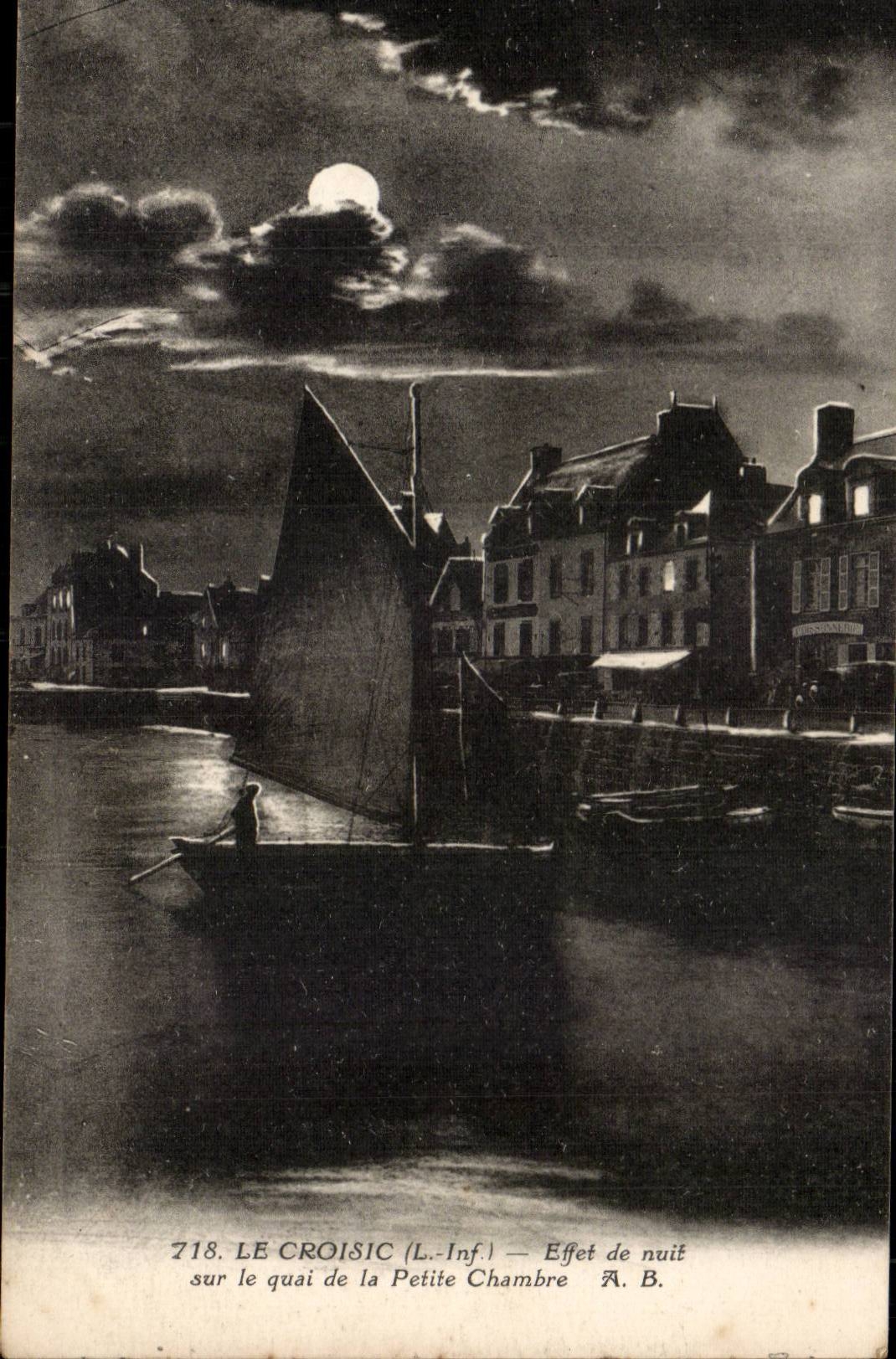 CRoisic CPA Night effect on the quay of the small room