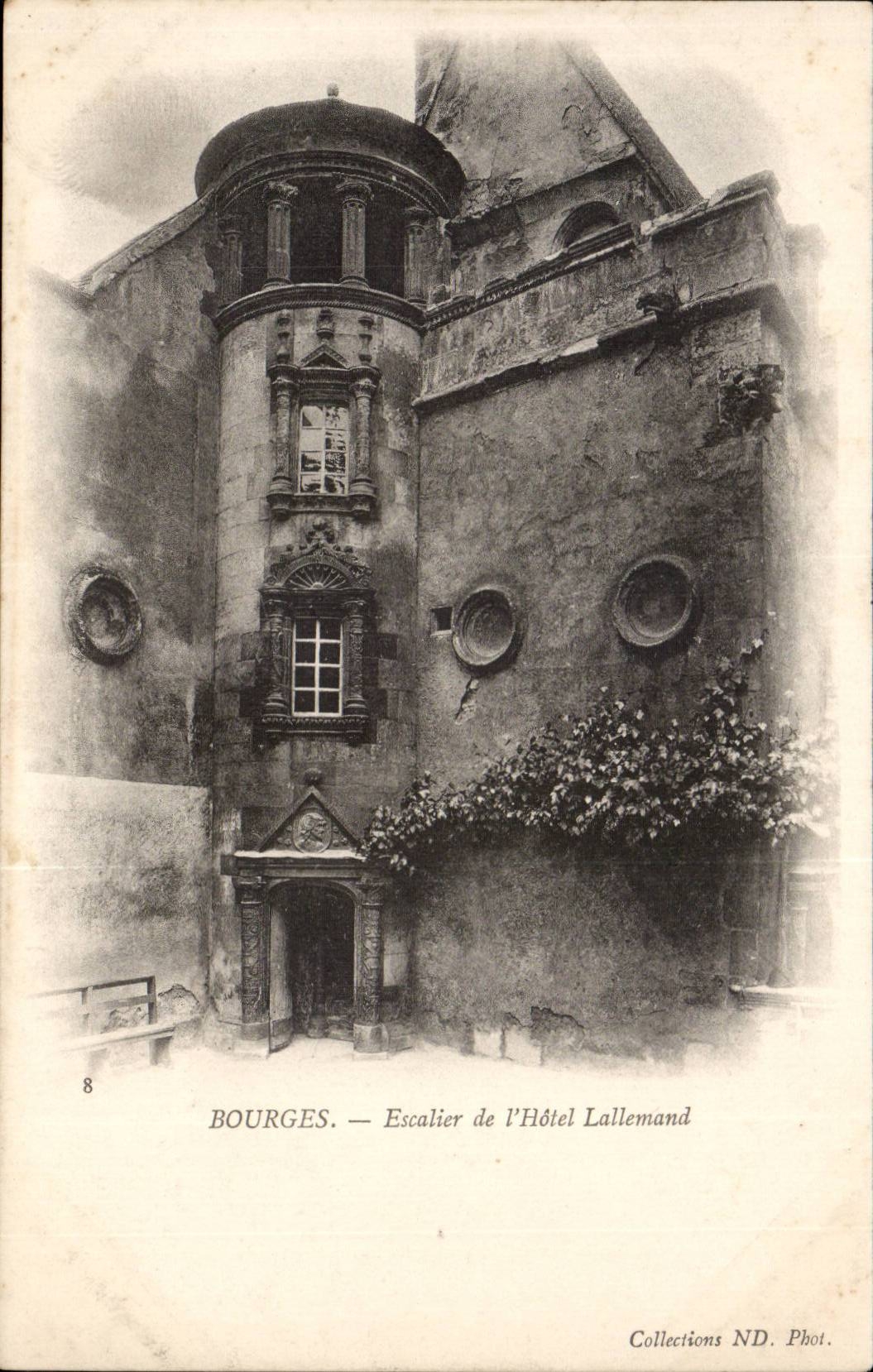 Treppenhaus Bourges-CPA des Lallemand Hotels