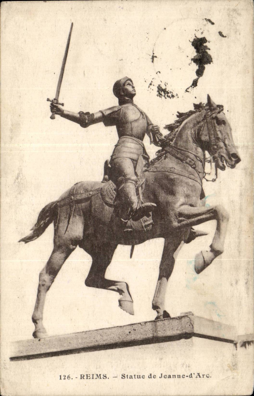 Reims - Statue of Jeanne d' Arc - CPA