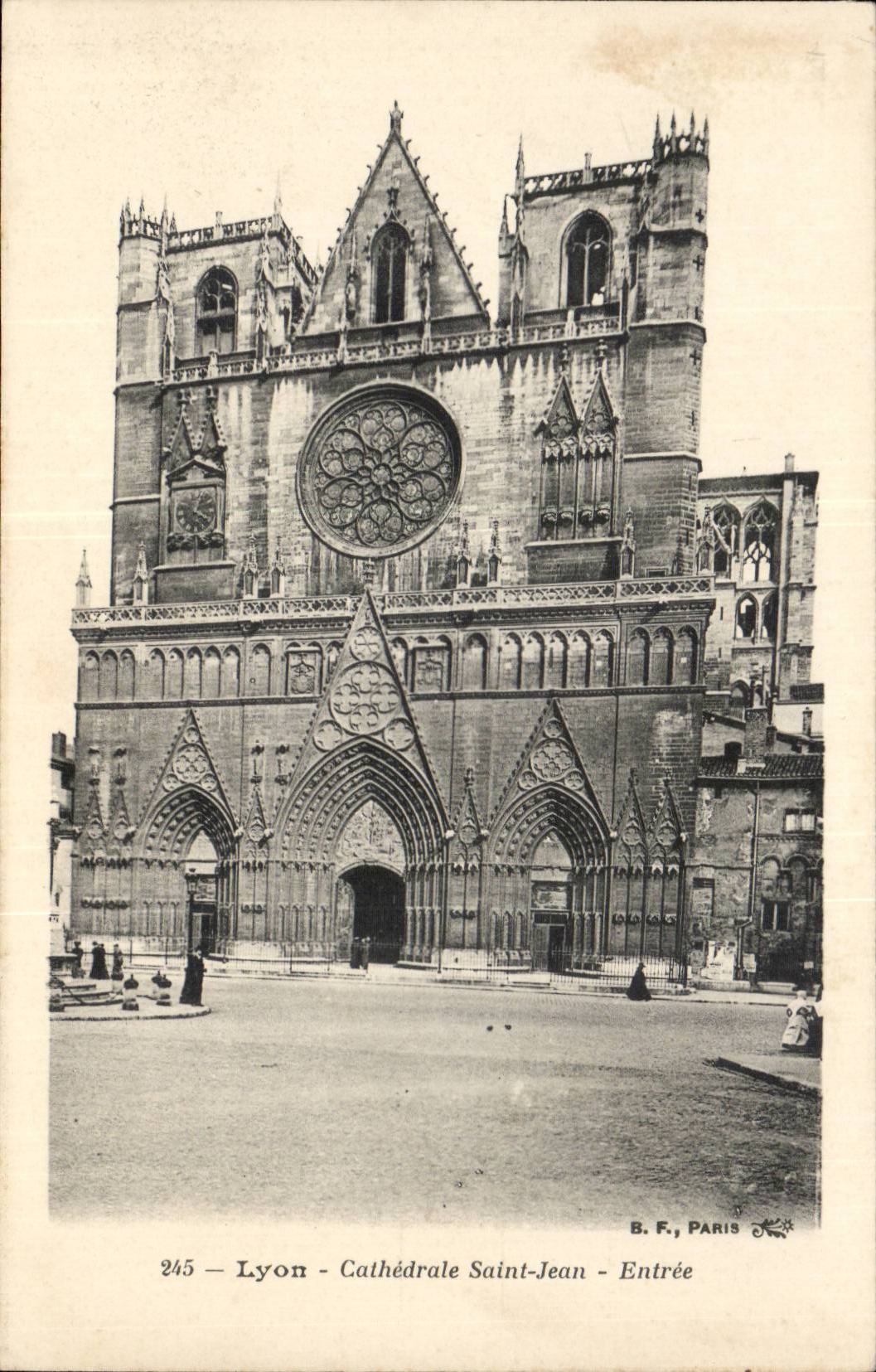Lyon - Cathedral Saint Jean - Entrance - CPA