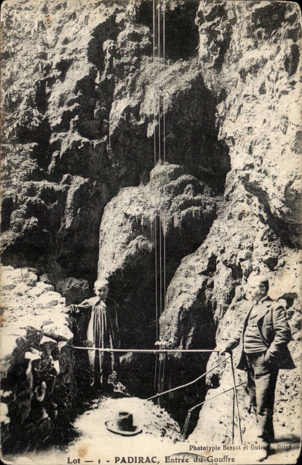Padirac - Entree du Gouffre - CPA 