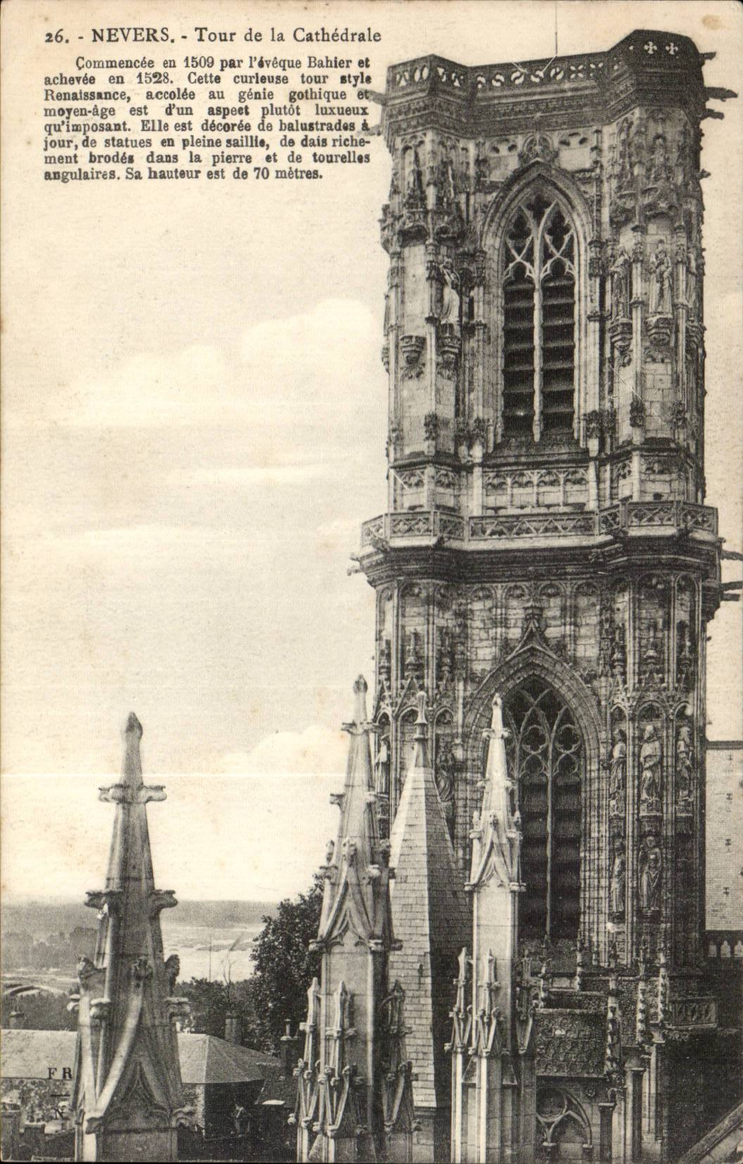 Nevers - Aufsatz der Kathedrale - CPA