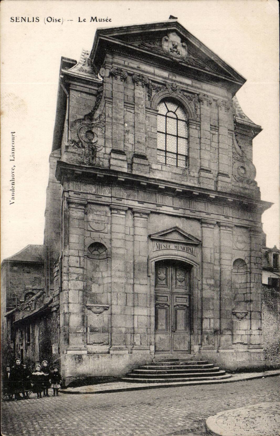 Senlis - the Museum - CPA
