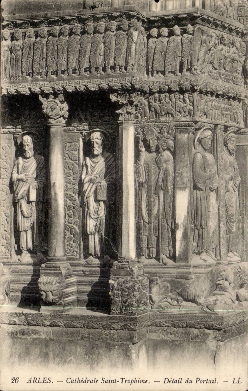 Arles CPA Cathedral Saint TRophime Detail of the gate