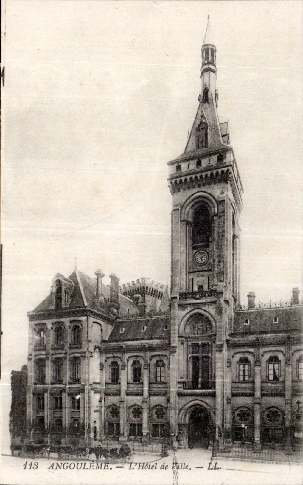 Angouleme CPA Hotel de ville