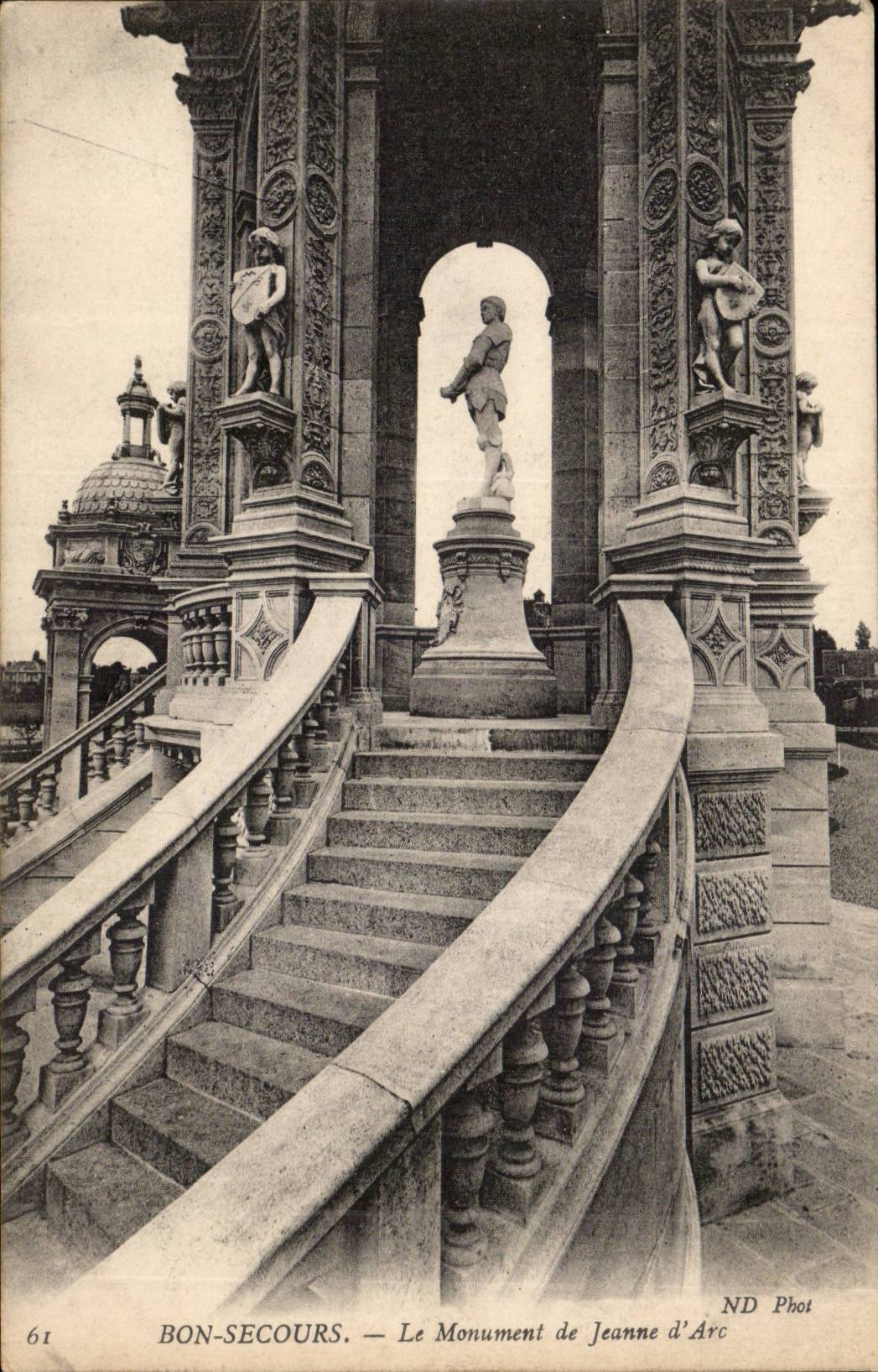 Good Help CPA the monument of Jeanne of arc