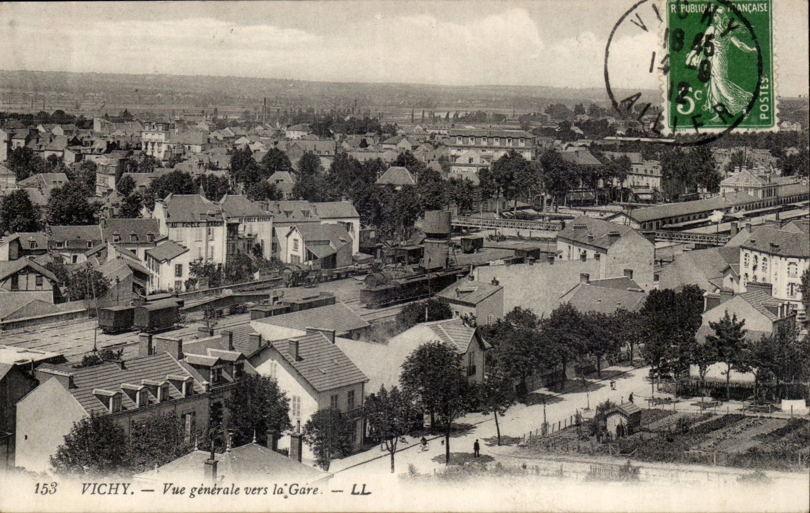 Vichy - Vue Generale vers la Gare - CPA 