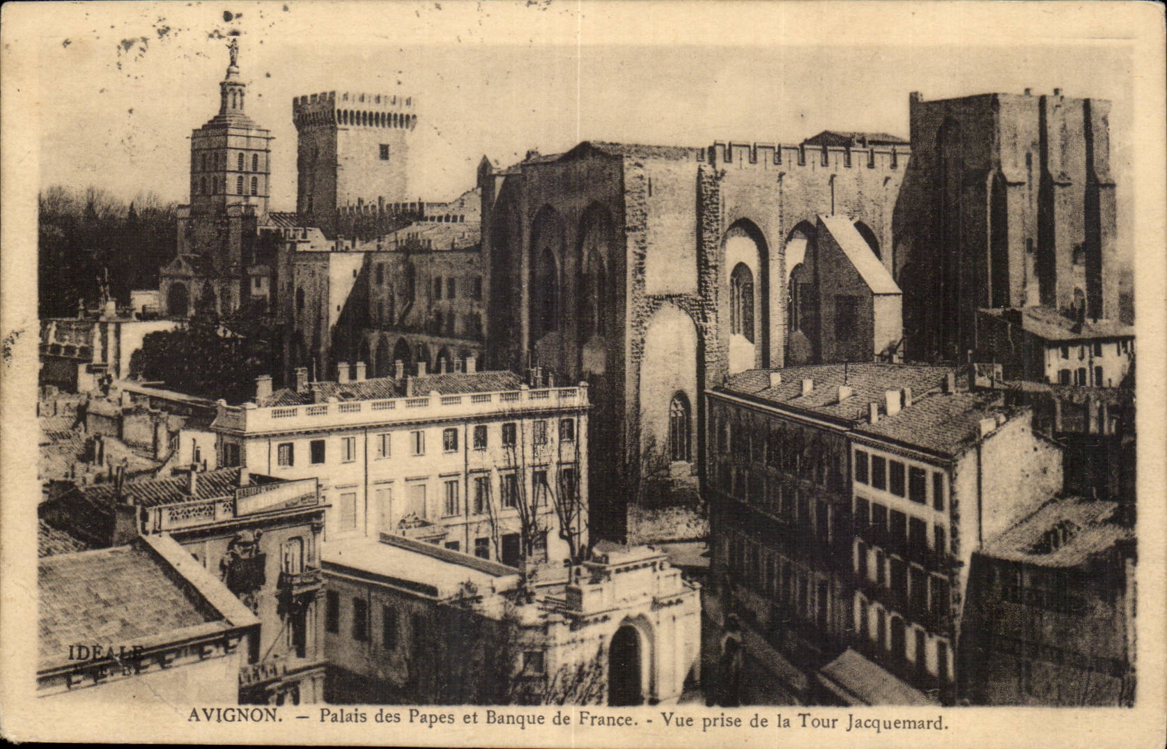 Avignon - Gaumen der Papste und der Banke von Frankreich - gesehen vom Jacquemard Aufsatz - CPA