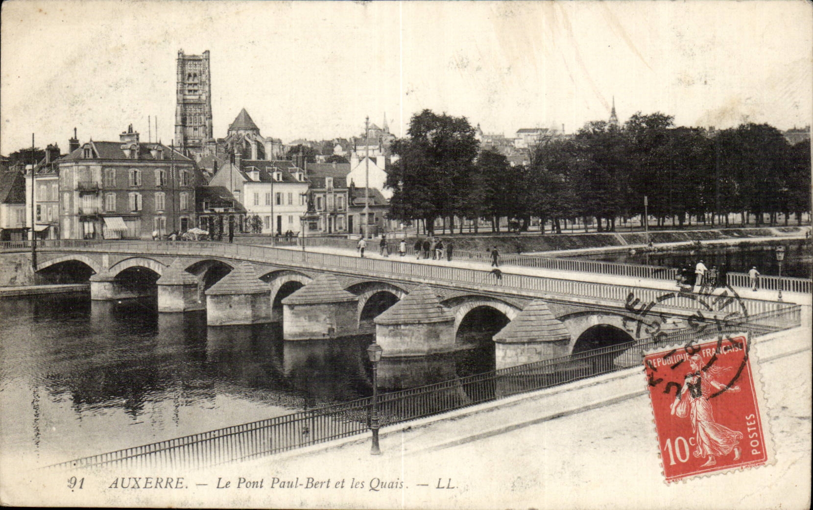 Auxerre - die Brucke Paul Bert und Kais - CPA