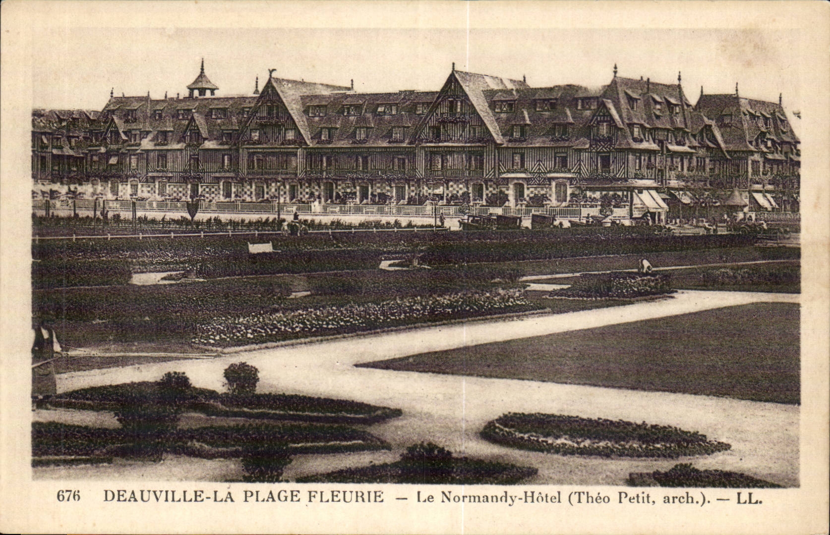 Deauville la plage fleurie CPA Le normandy Hotel 