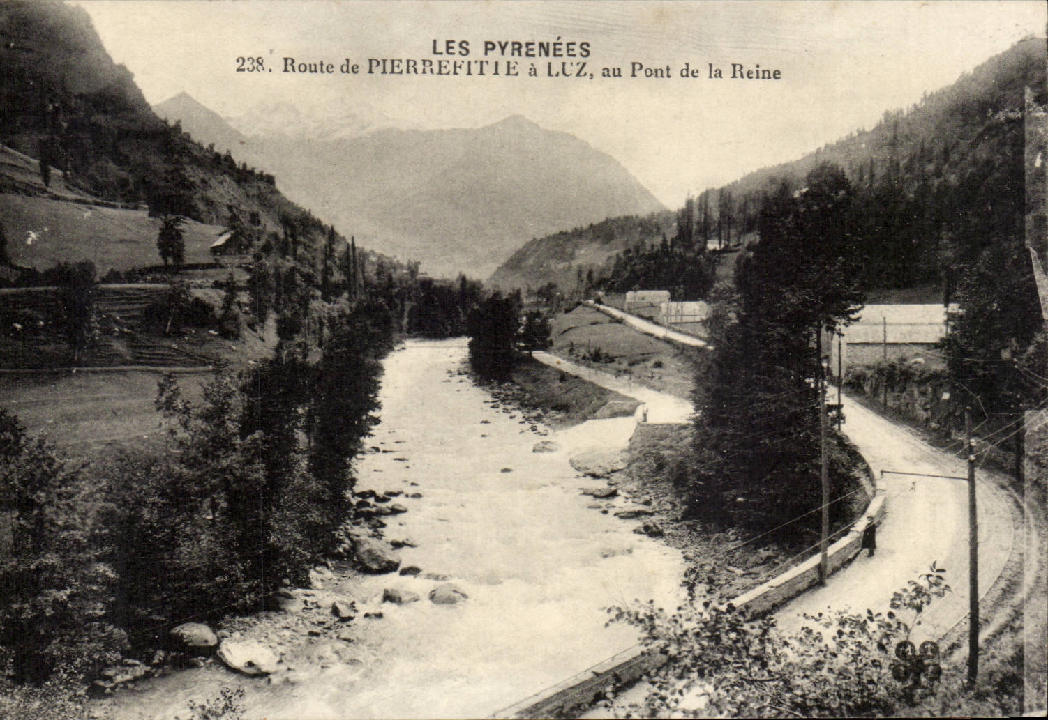 CPA Route of Pierrefitte has Luz To the bridge of the Queen