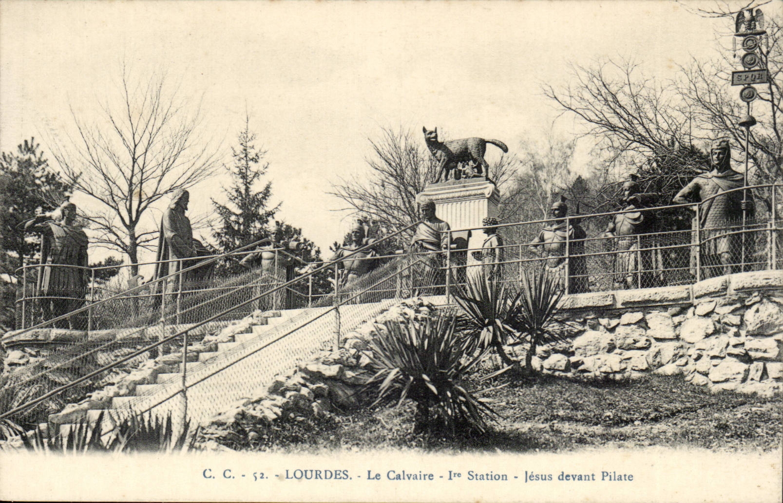 Lourdes CPA the martyrdom 1st Jesus station in front of Pilate