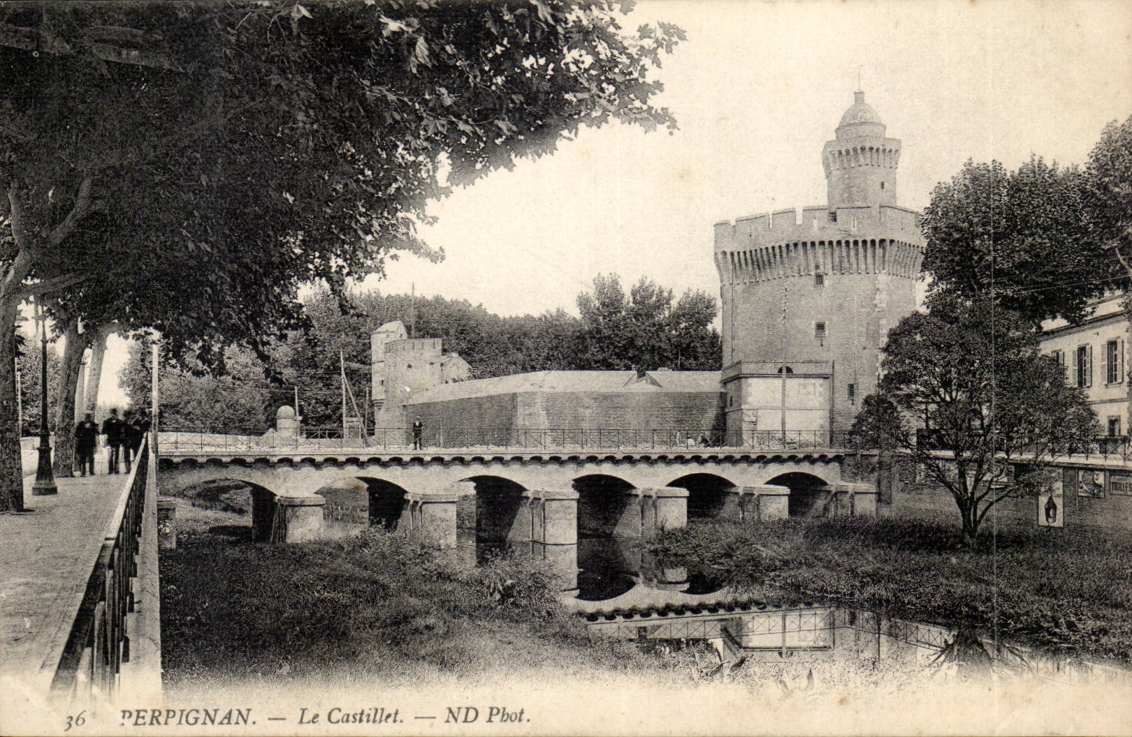 Perpignan CPA Le Castillet