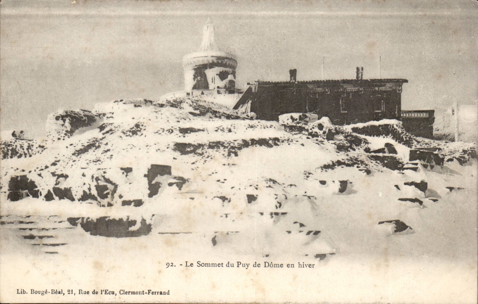 Auvergne CPA Puy de Dome the top in winter (observatory)