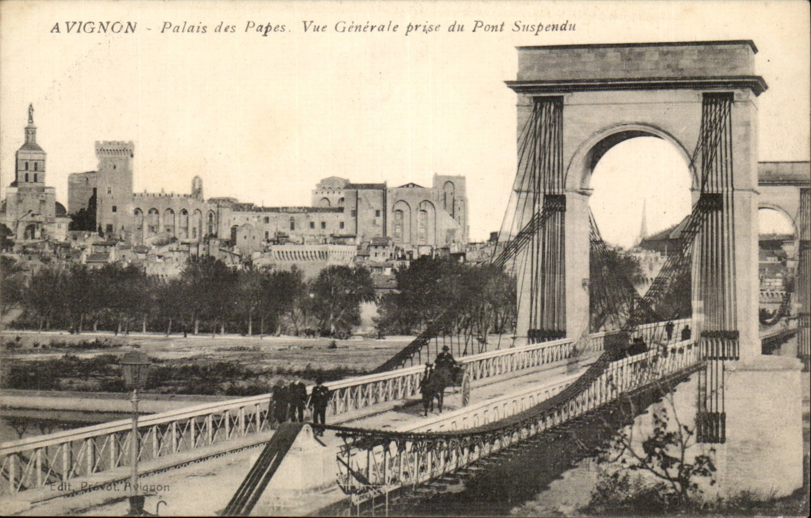 Avignon CPA Palais des papes Vue generale prise du pont suspendu