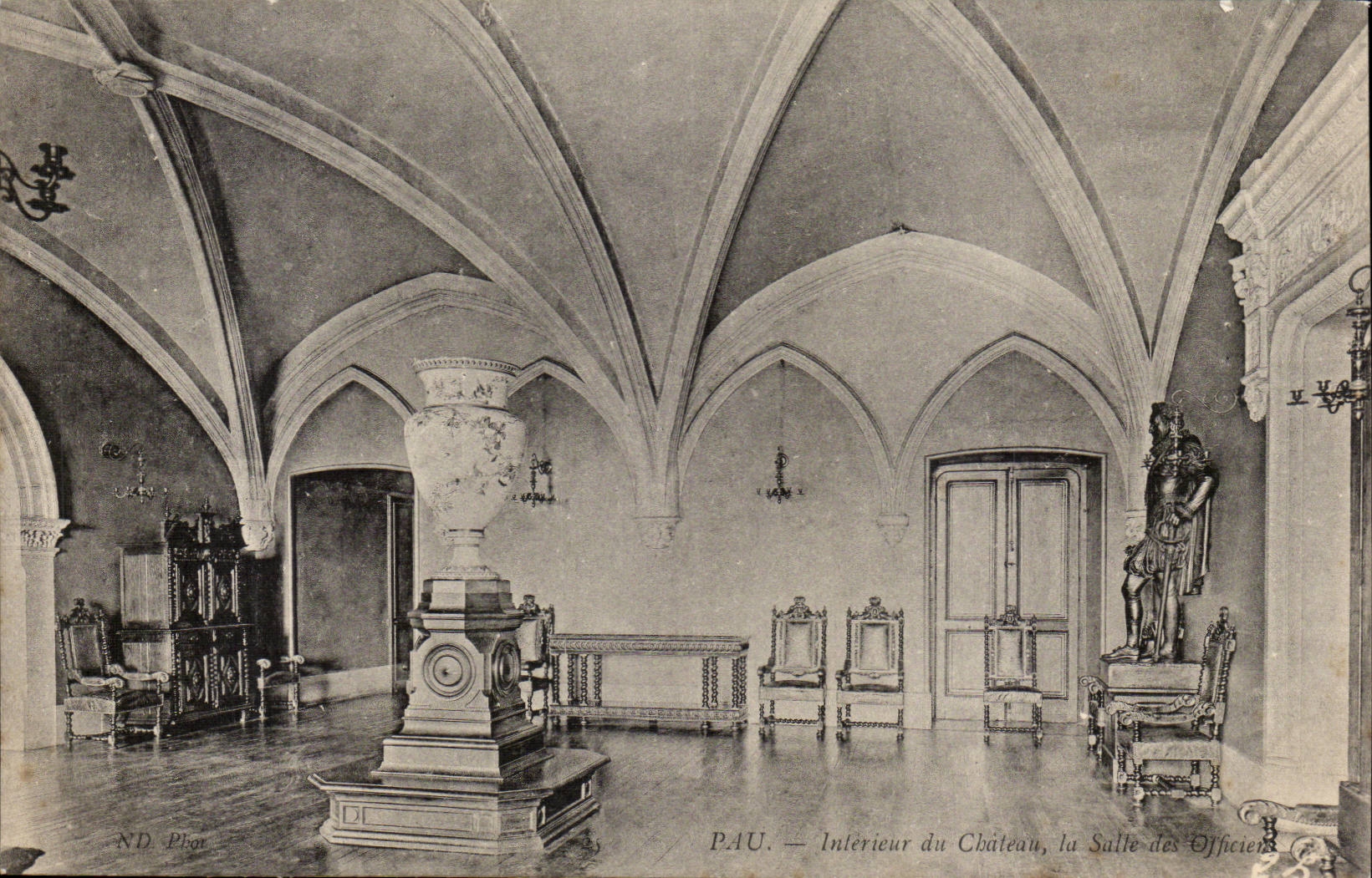 Pau CPA Interieur du chateau La salle des officiers