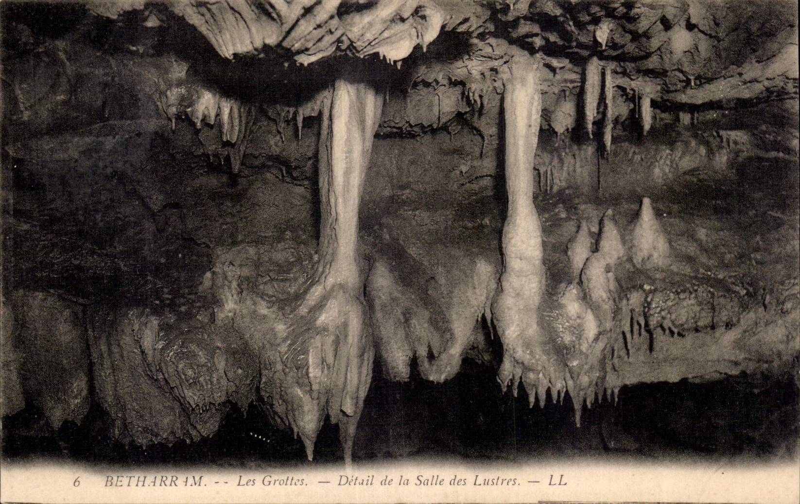 Betharram CPA the caves detail of the room of the glosses