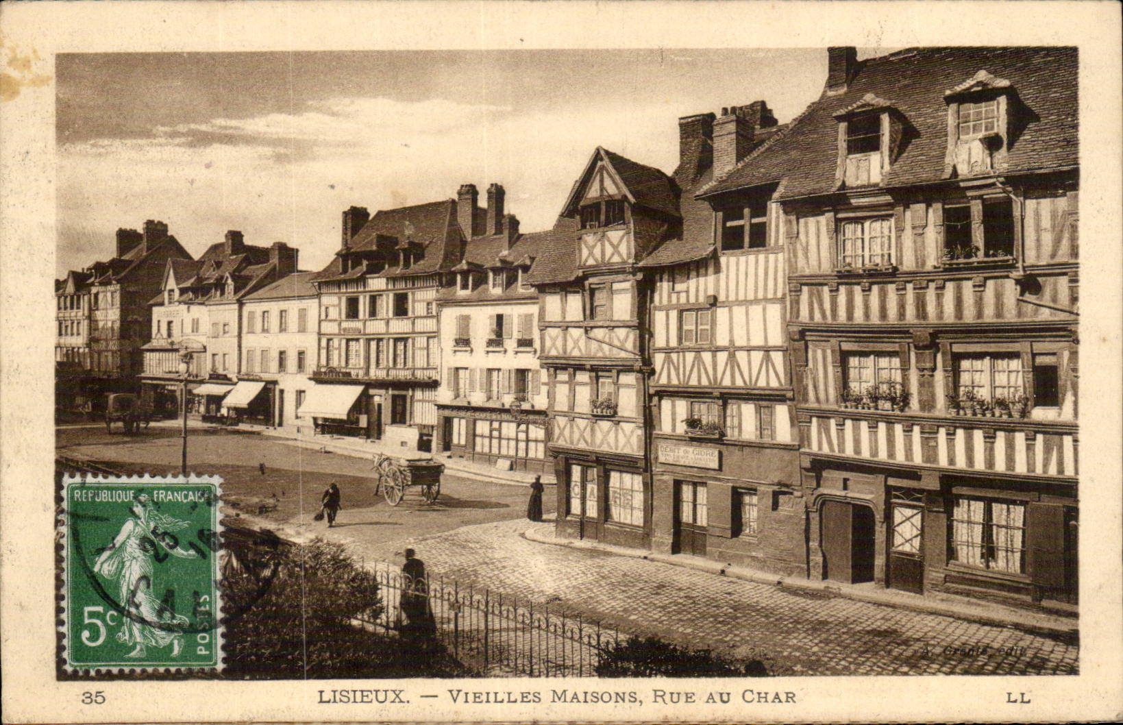 Lisieux CPA alte Hauser Strasse mit dem Behalter