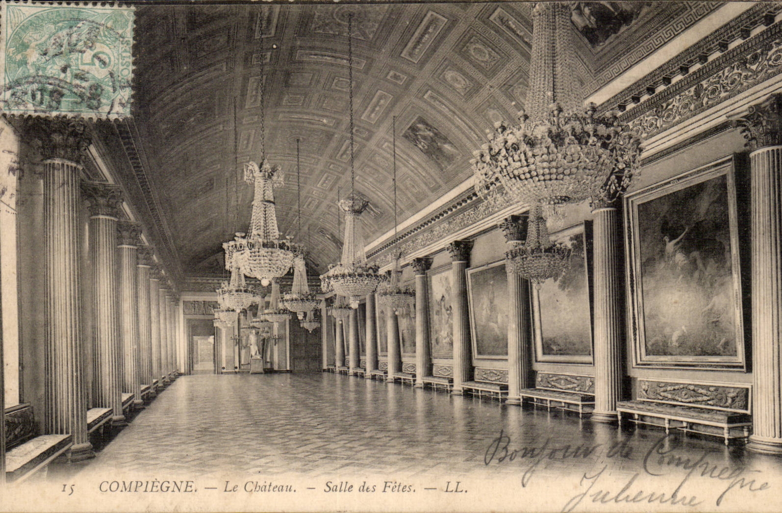 Compiegne CPA die Schloss Dorfhalle