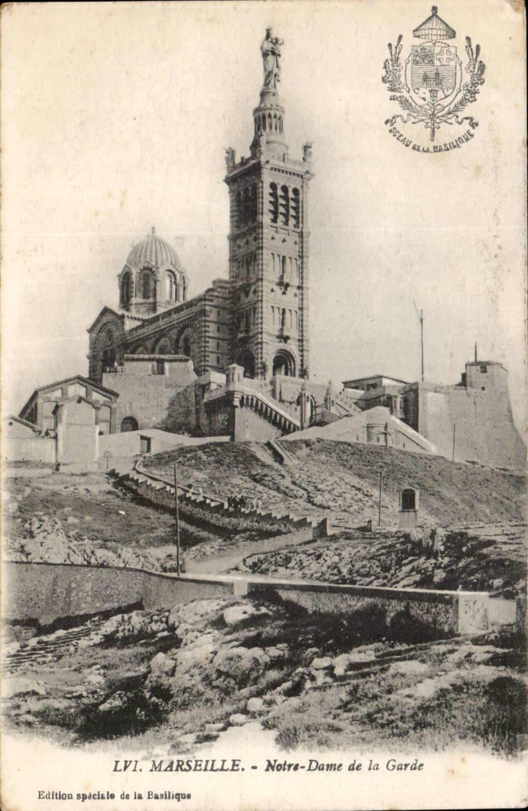 Marseille - Statue de Notre Dame de la Garde - CPA 