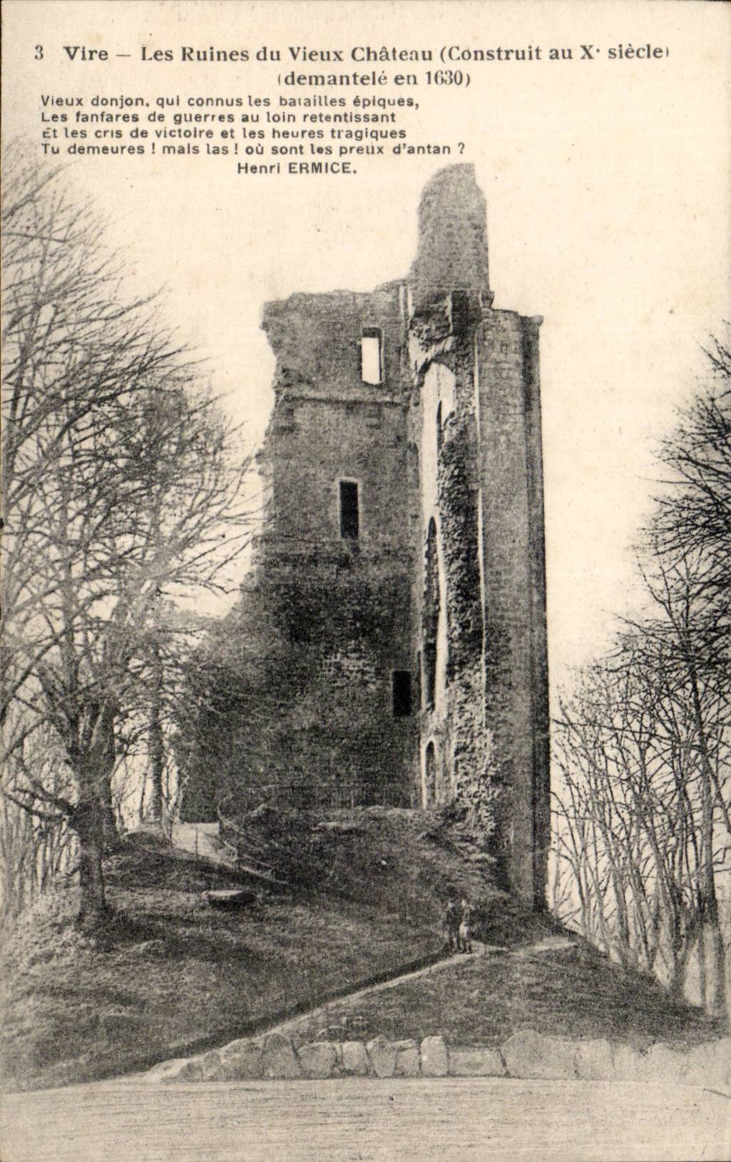 Vire - Les Ruines du Vieux Chateau - CPA 