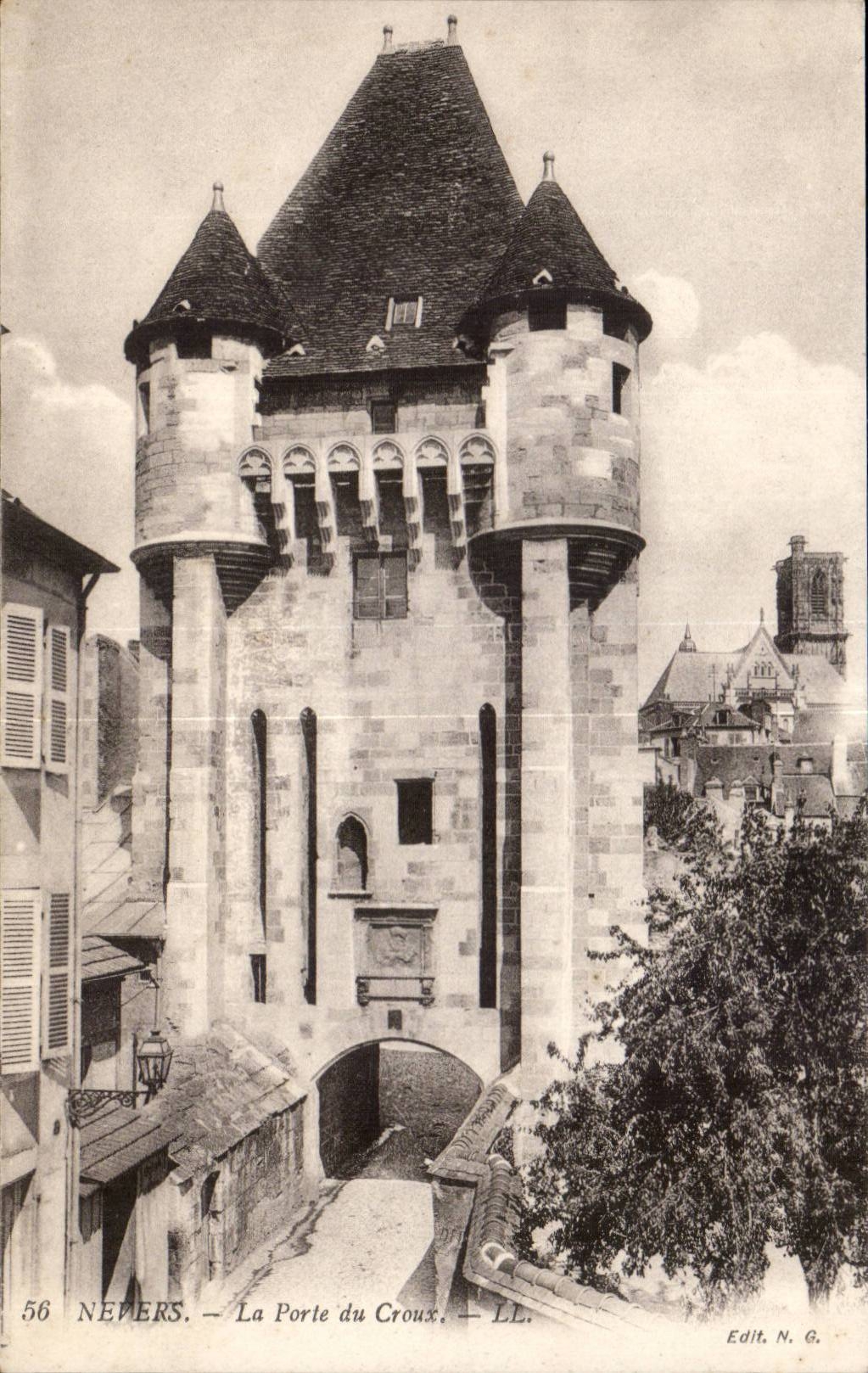 Nevers - das Gatter von Croux - CPA