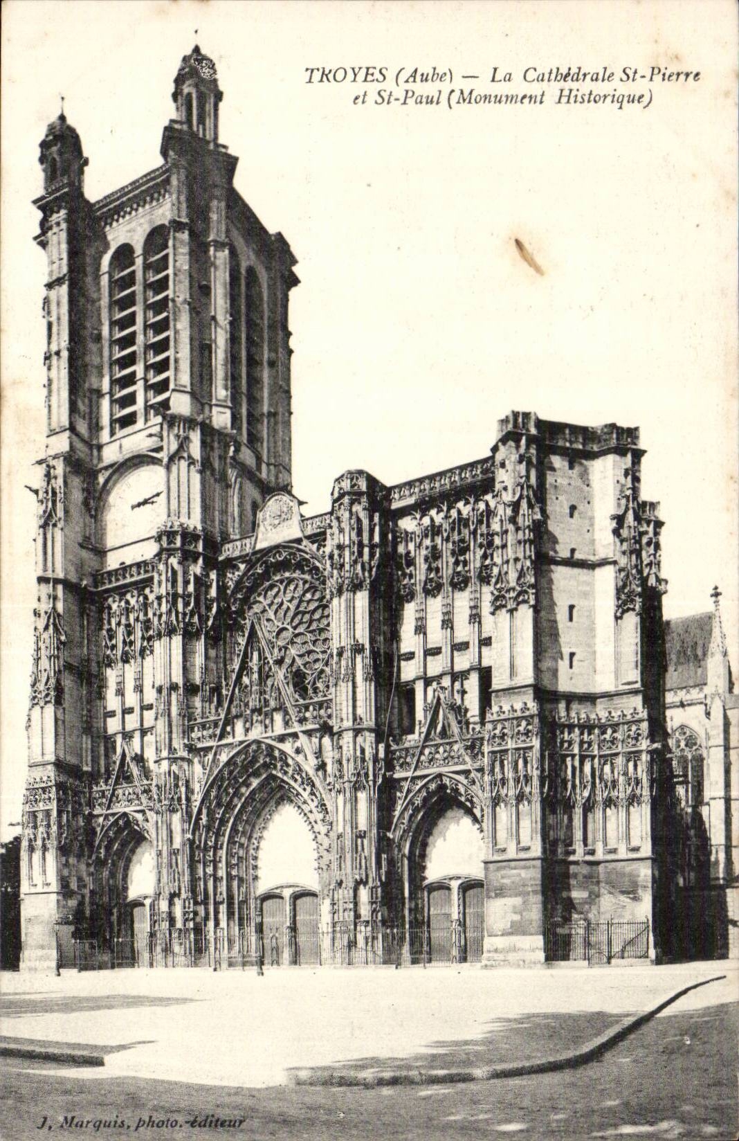 Troyes - the Cathedral Saint Pierre - CPA