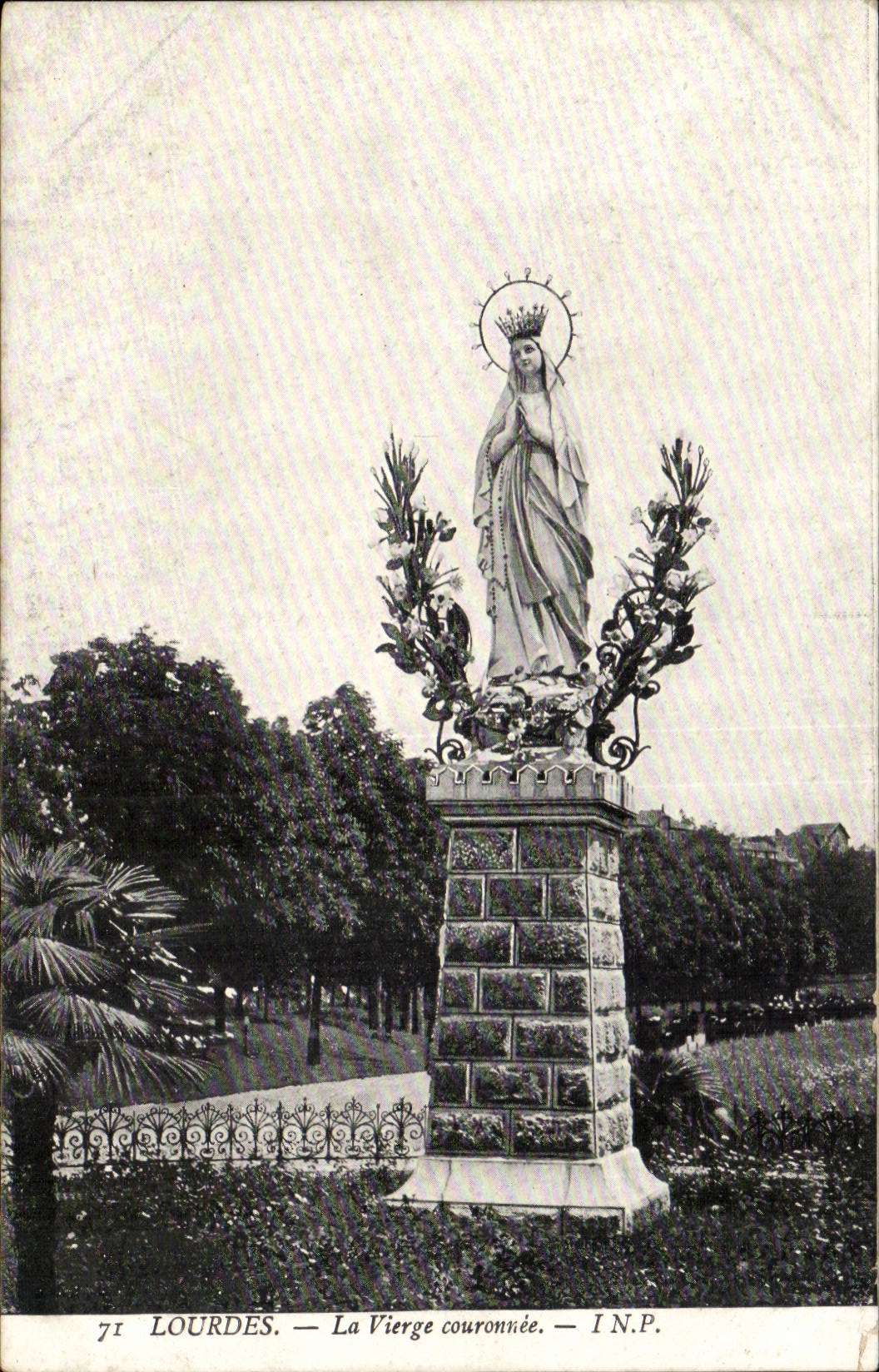 Lourdes - the Couronee Virgin - CPA