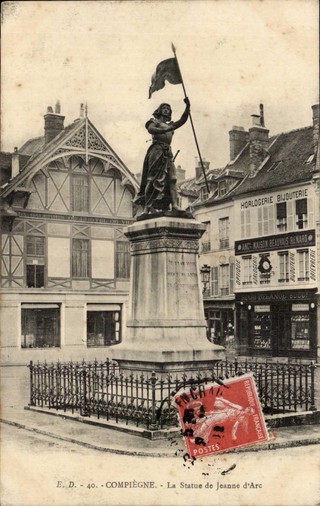 Compiegne CPA Statue von Jeanne des Bogens