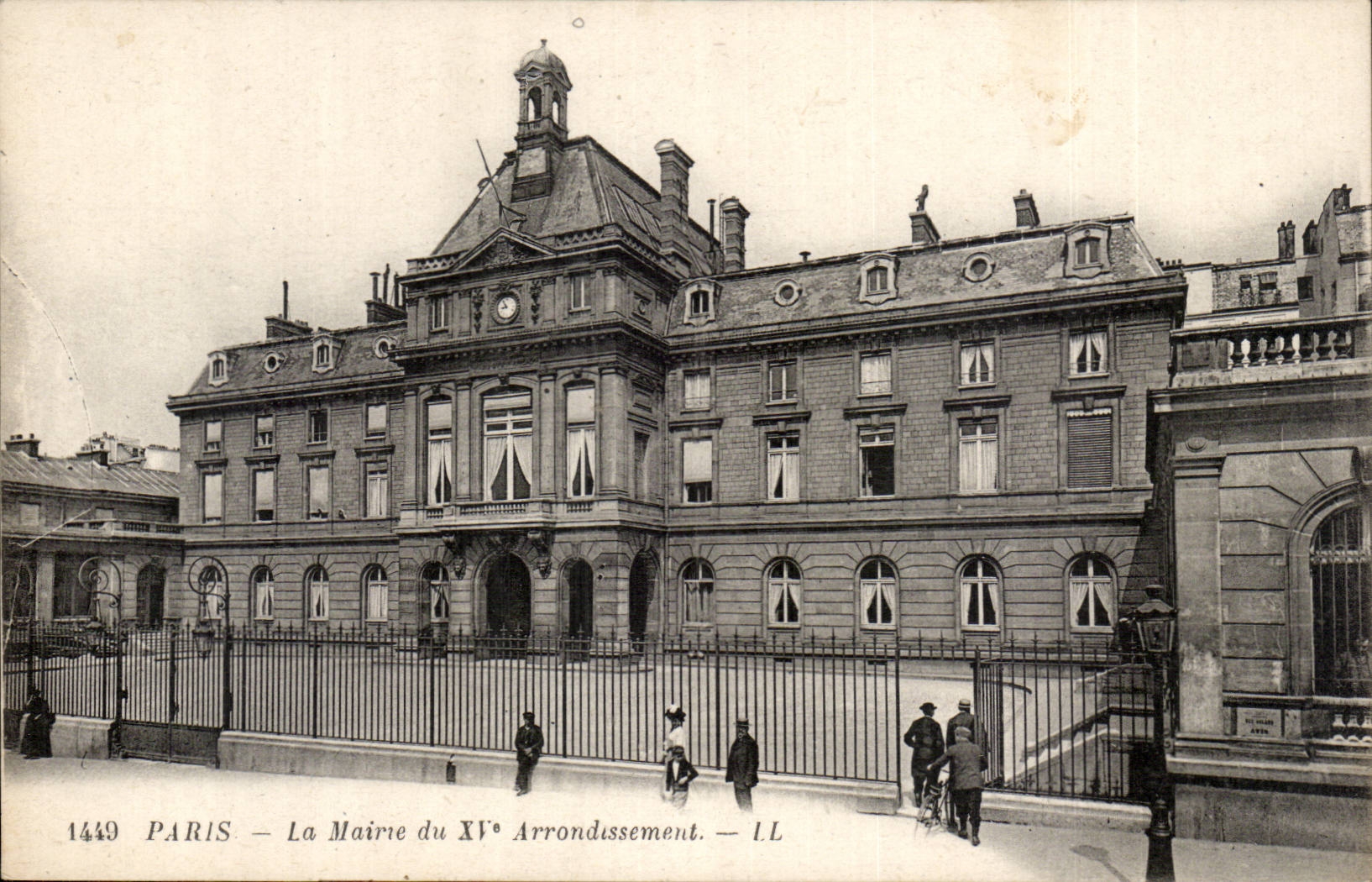 Paris CPA Town hall of 15th