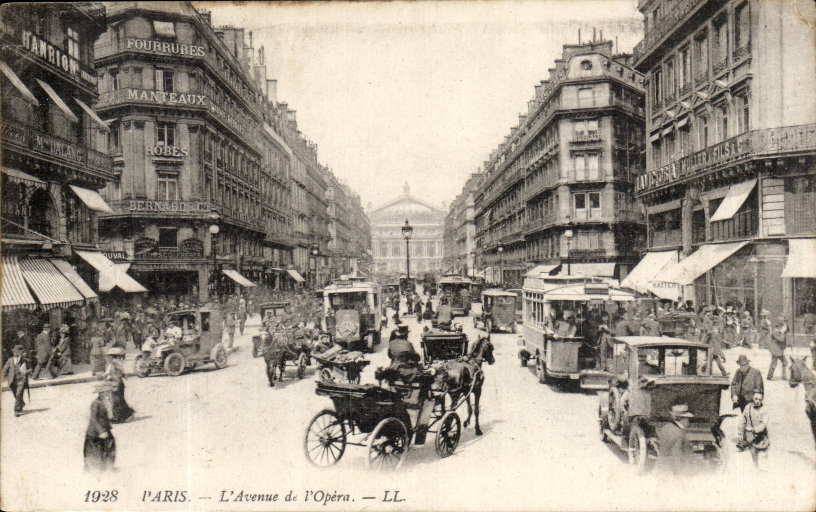 Paris CPA Avenue de l'opera