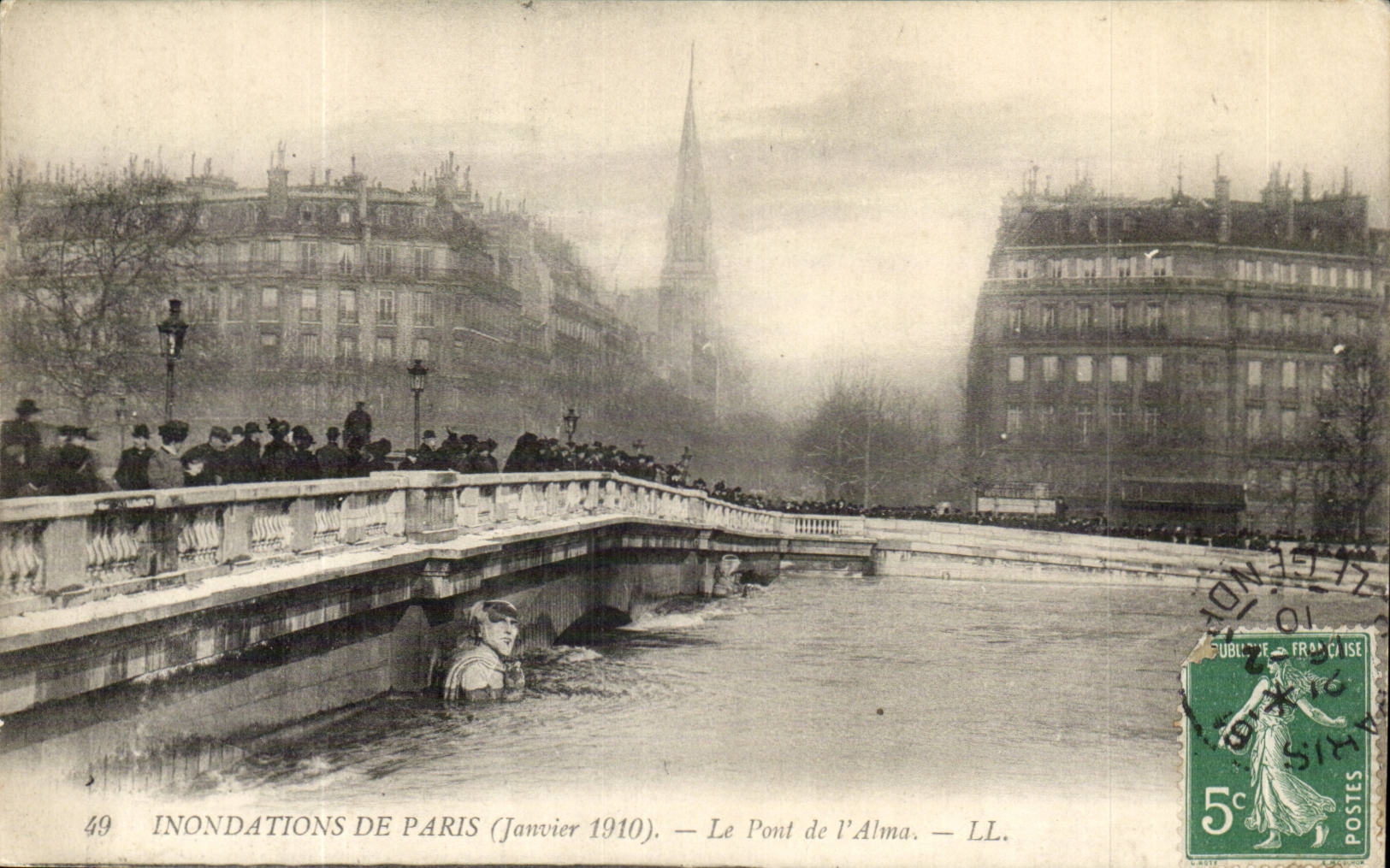 Paris CPA Floods of January 1910 the bridge of Alma