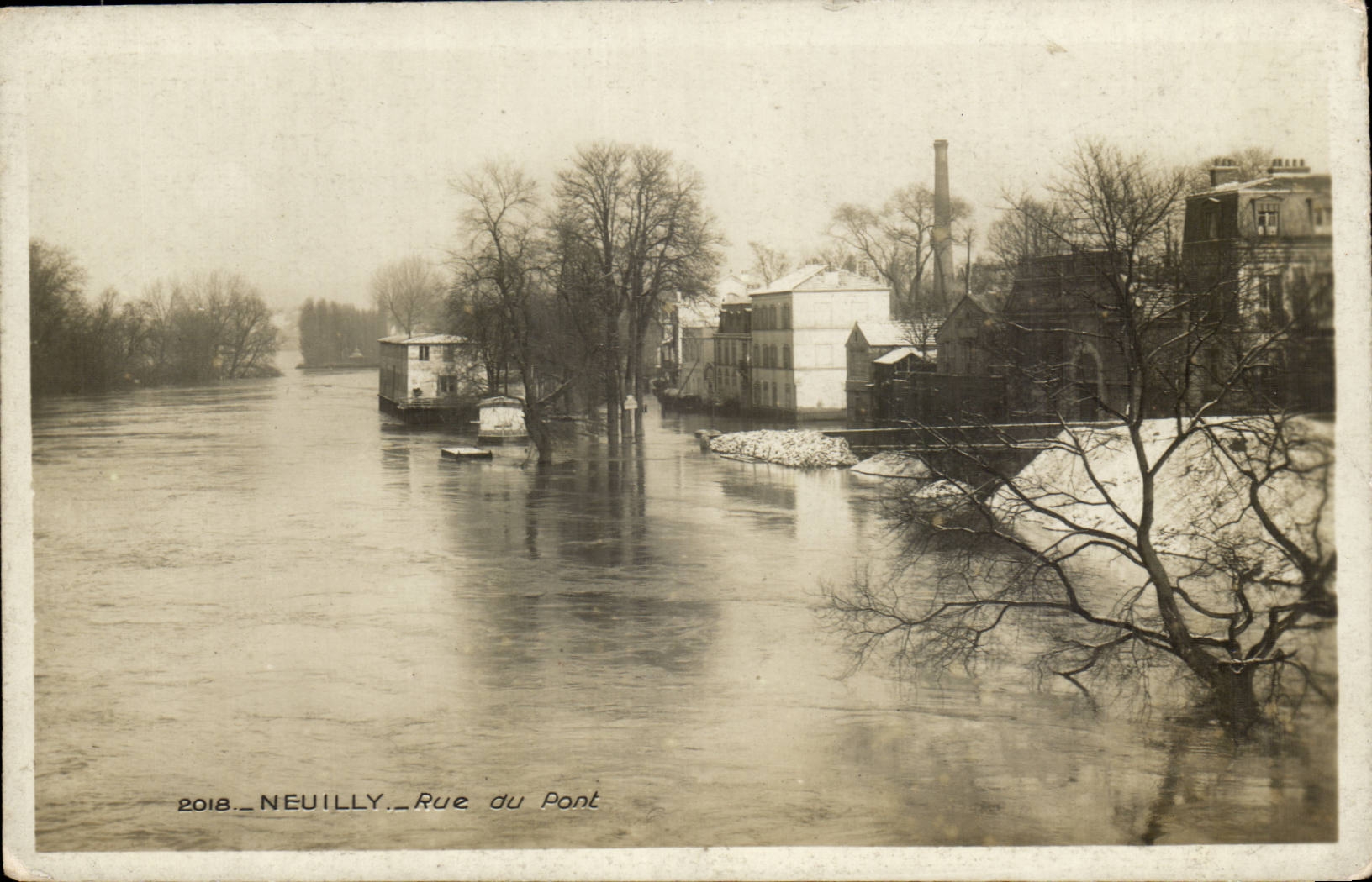 Neuilly CPA Inondations 1910 Rue du pont