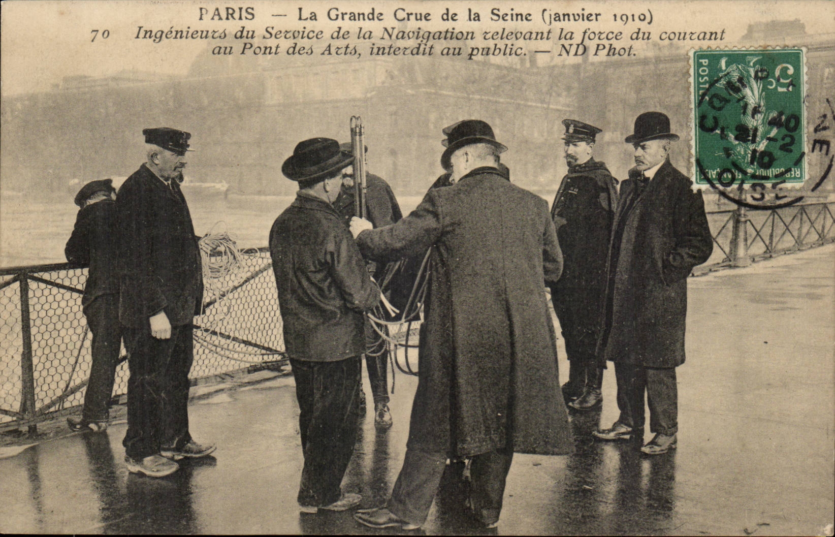 Paris CPA Inondations 1910 Ingenieurs du service de la Navigation Pont des arts TOP