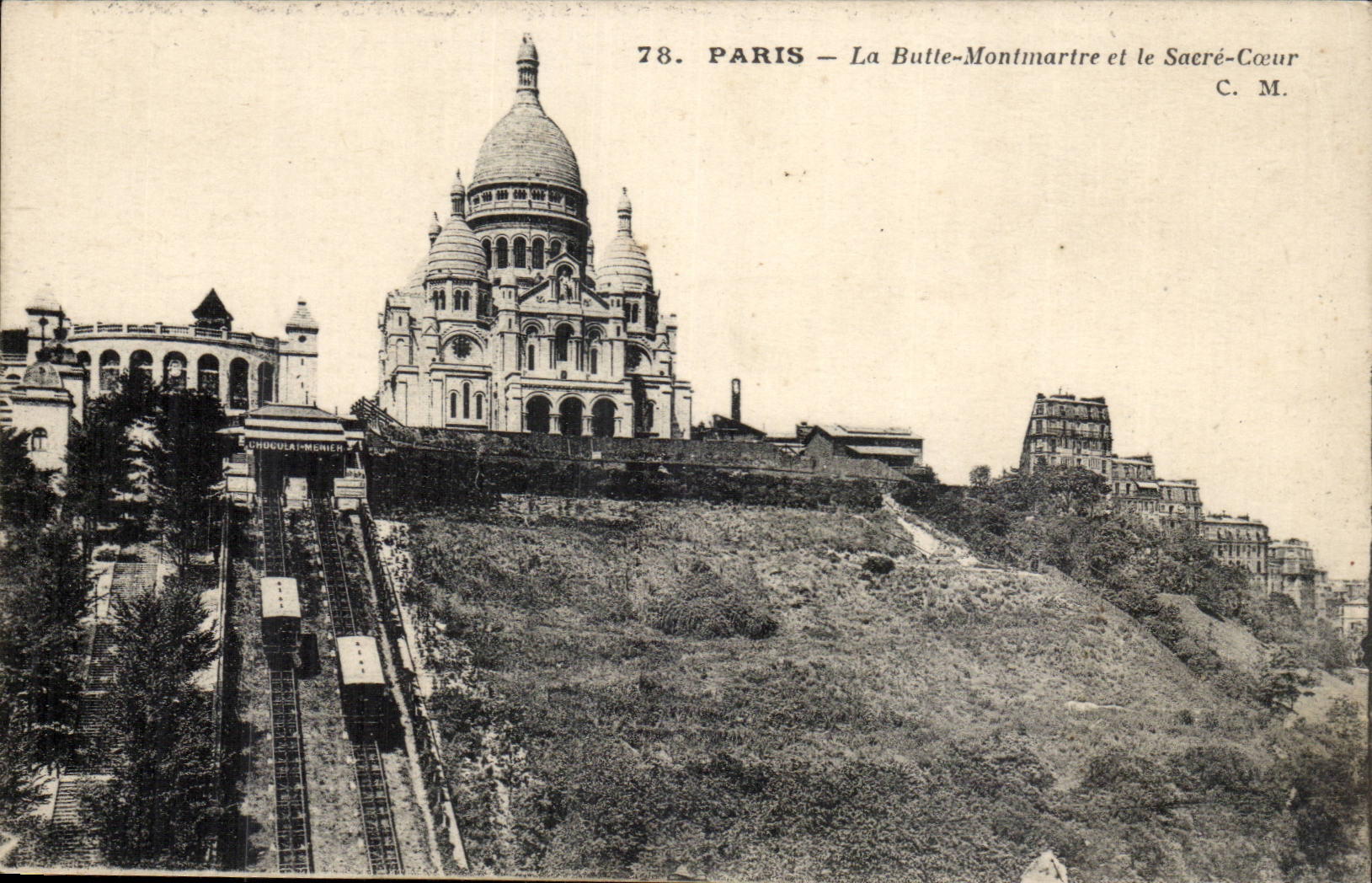 Paris CPA La butte montmartre et le SAcre Coeur