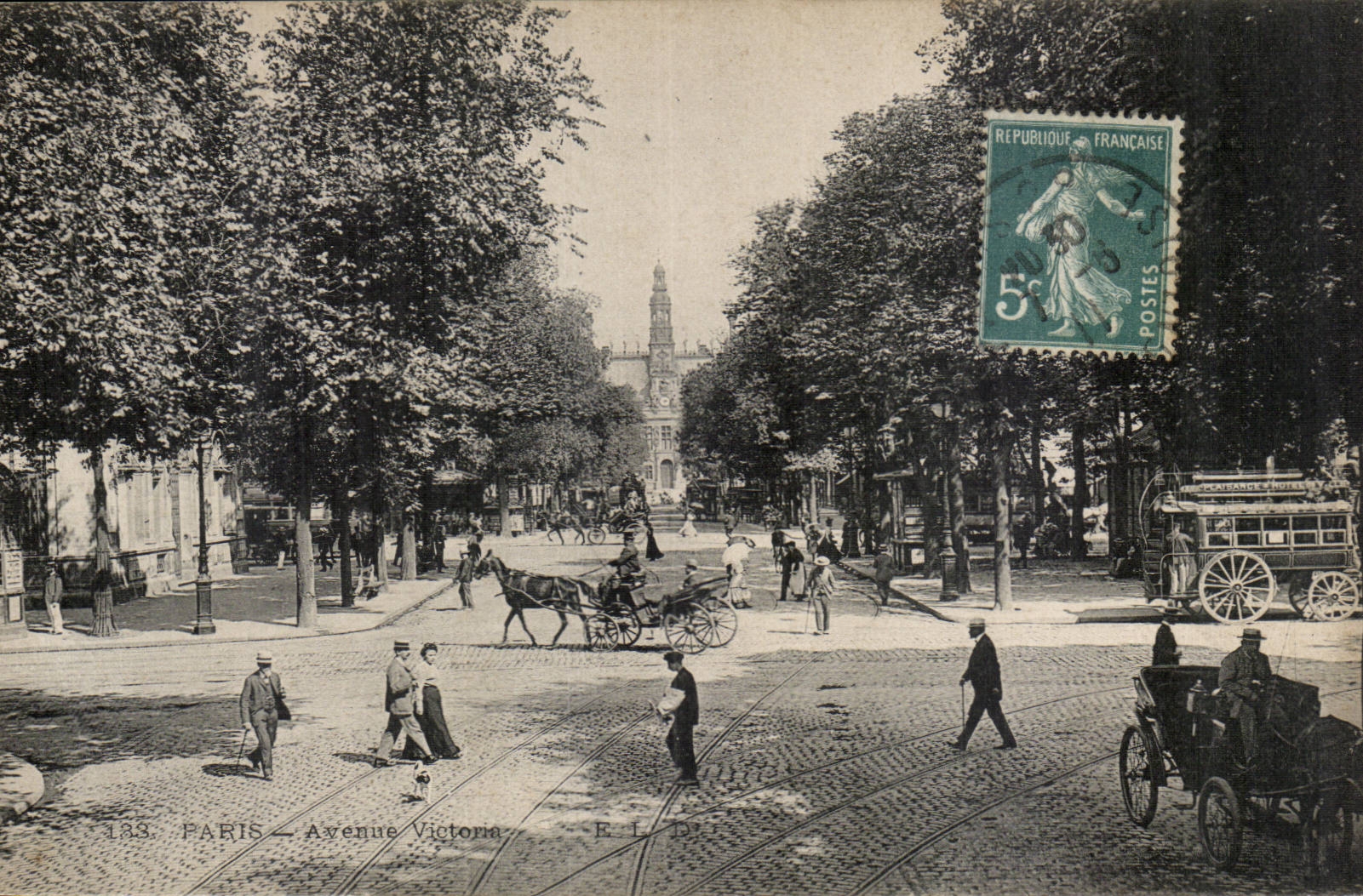 Paris CPA Avenue Victoria