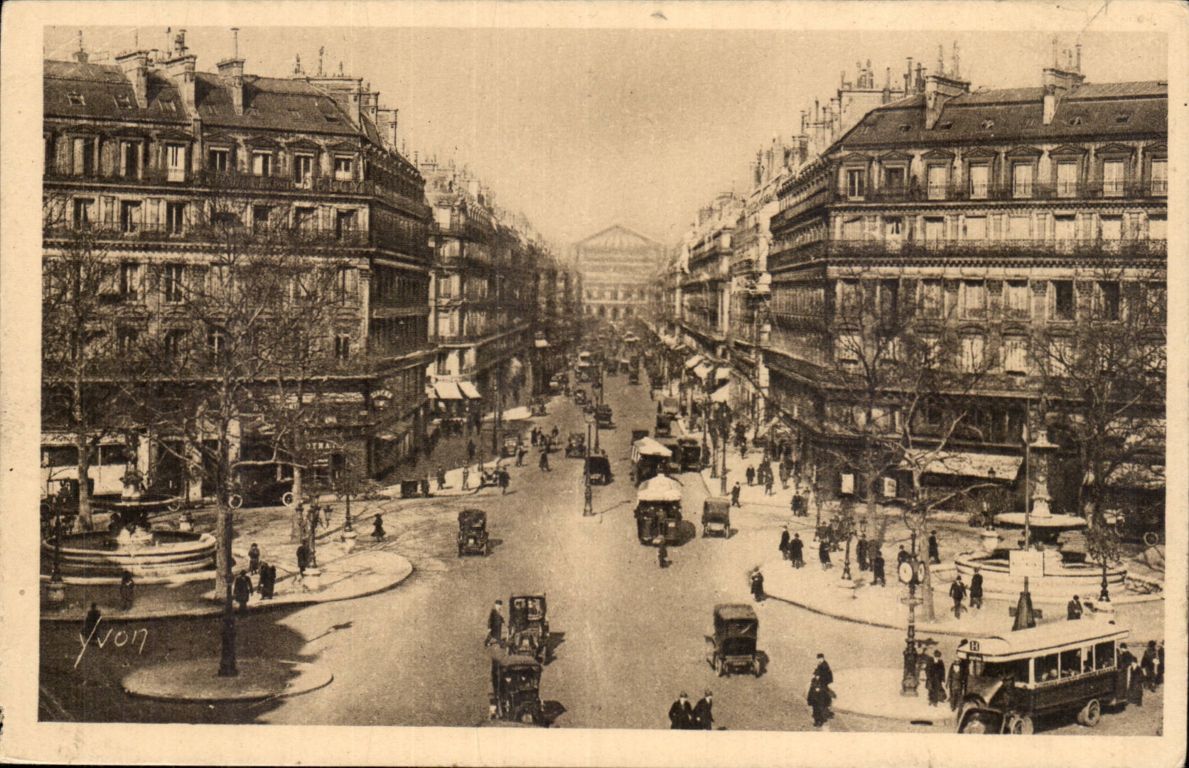 Paris CPA Which occurred of the Opera