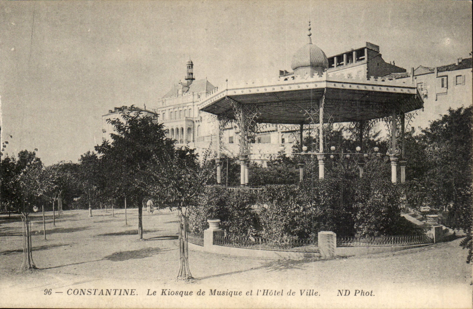 Algerien Constantine CPA der Kiosk von Musik und von Rathaus