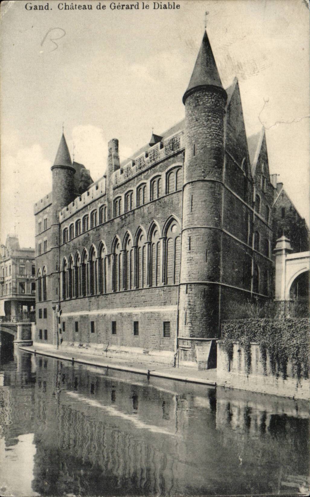 Belgium Ghent CPA Castle of Gerald devil